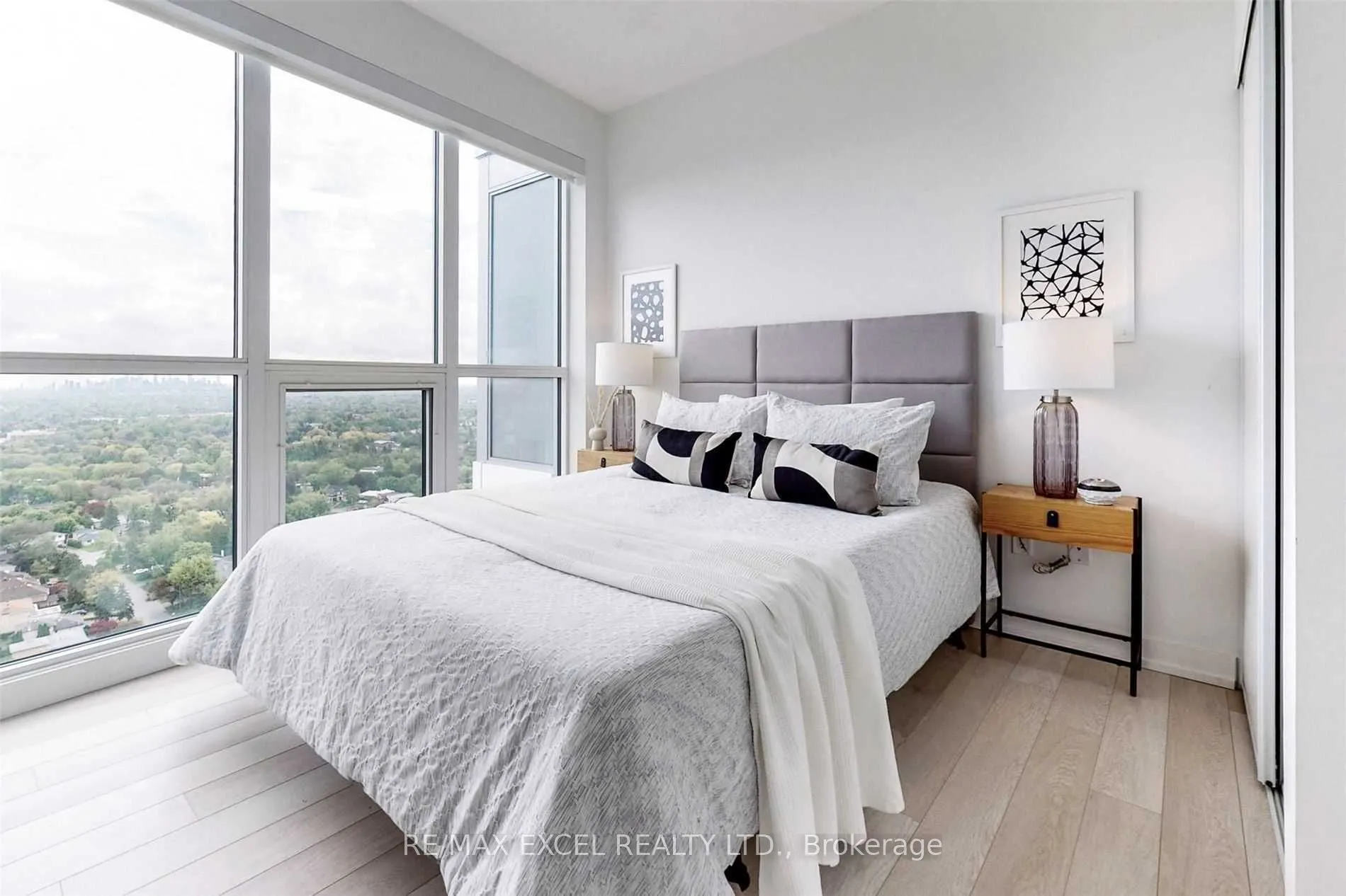 115 McMahon Drive, #3510
