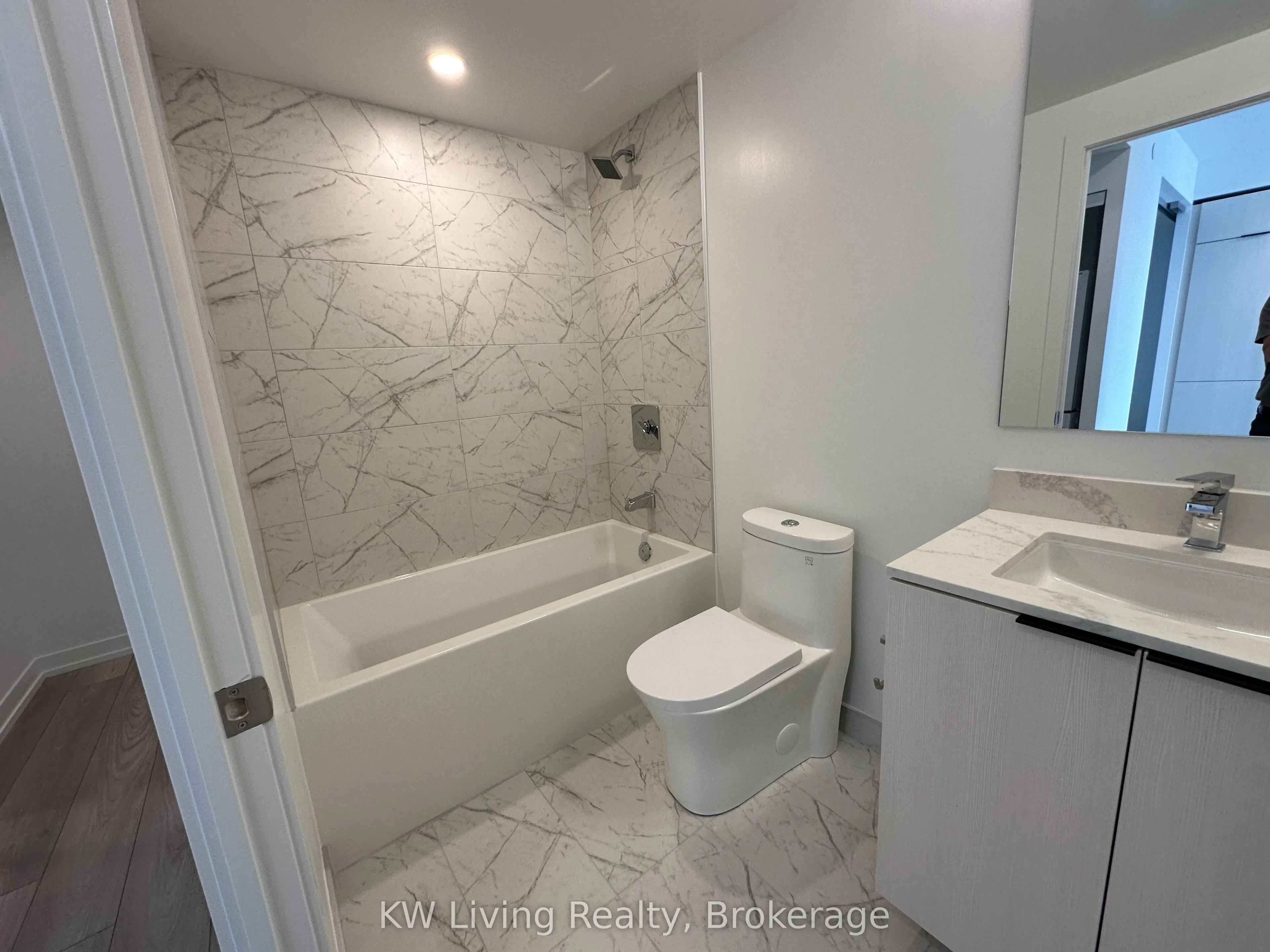 82 Dalhousie Street, #3802