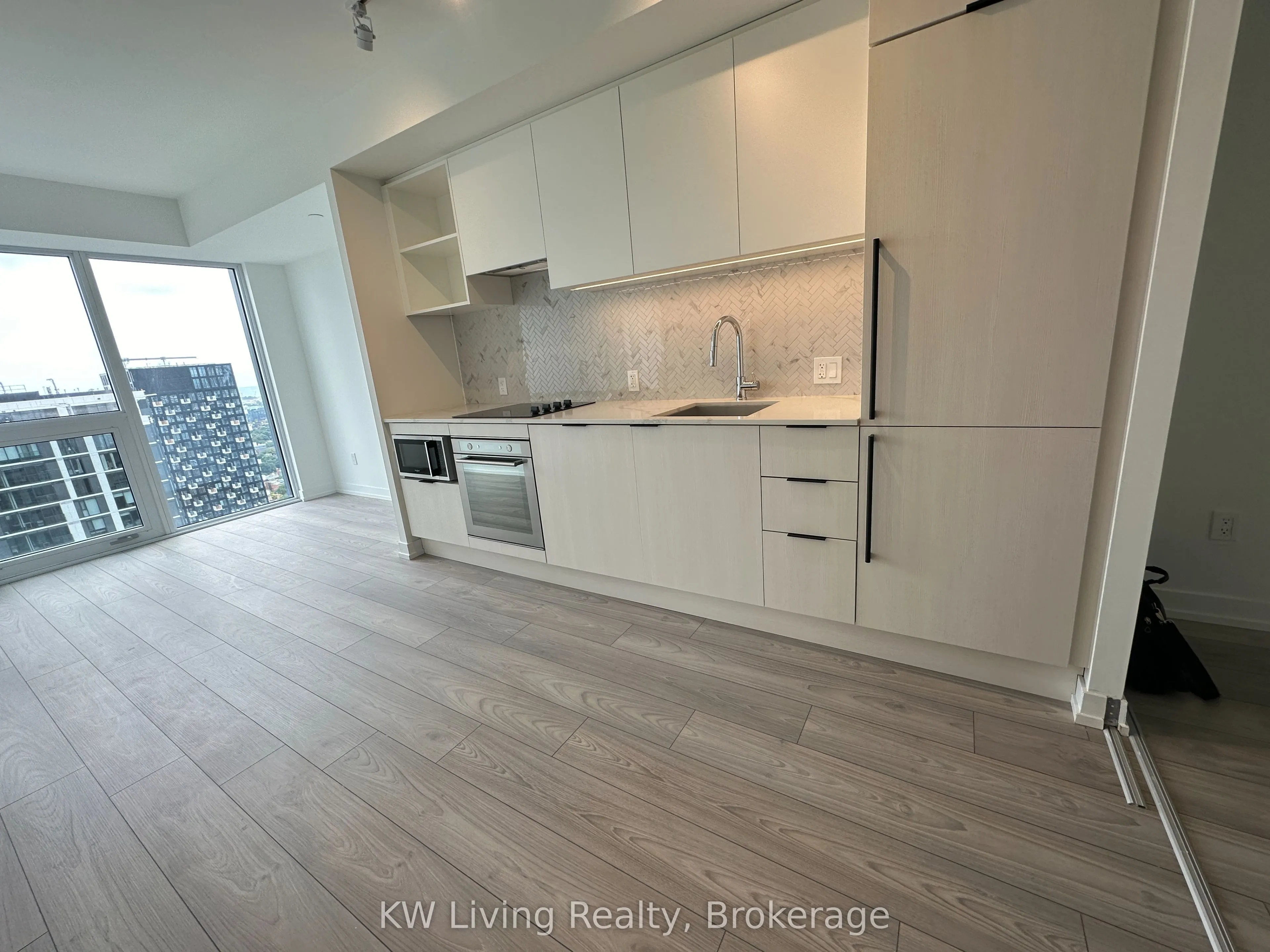 82 Dalhousie Street, #3802