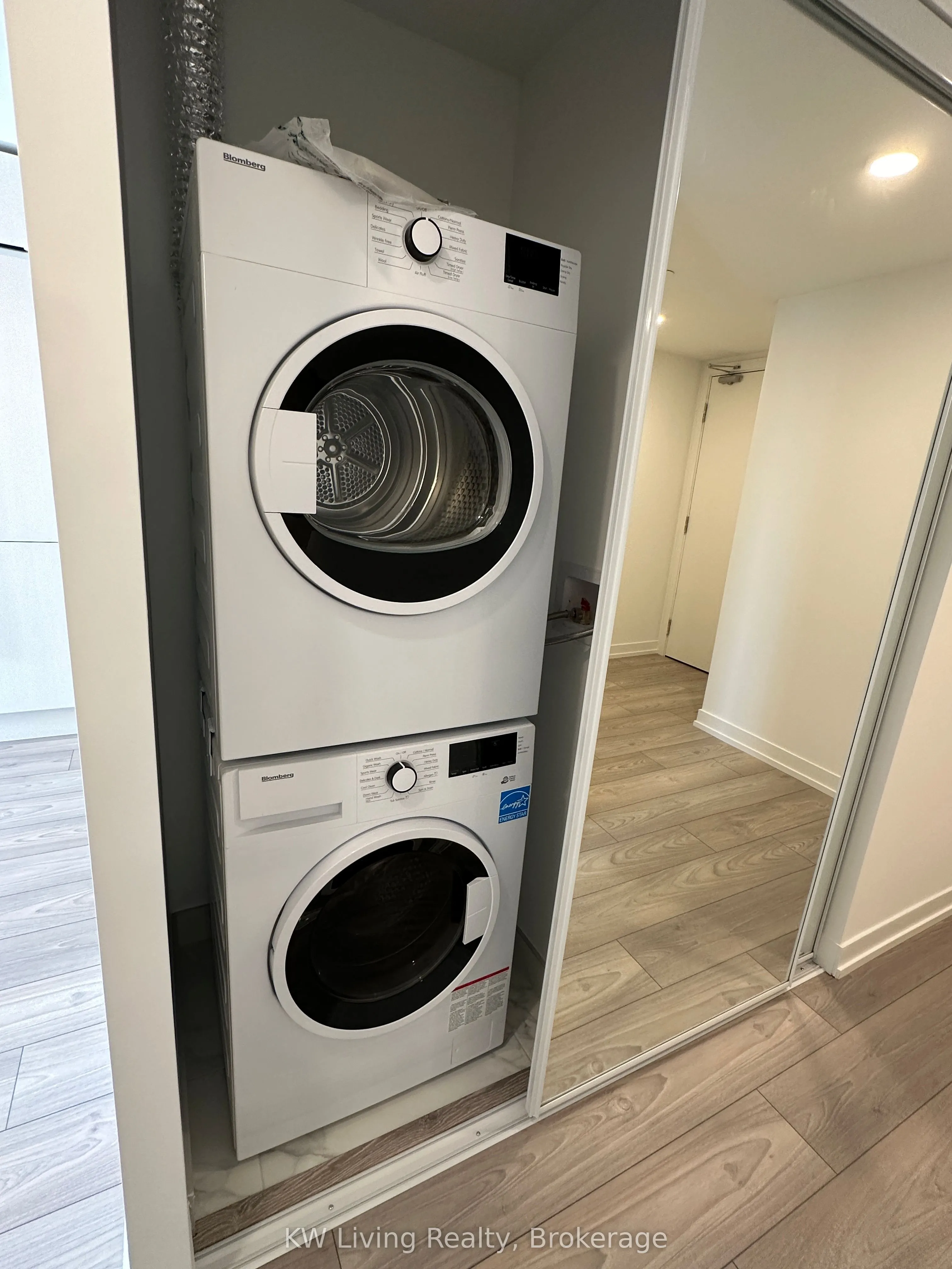 82 Dalhousie Street, #3802