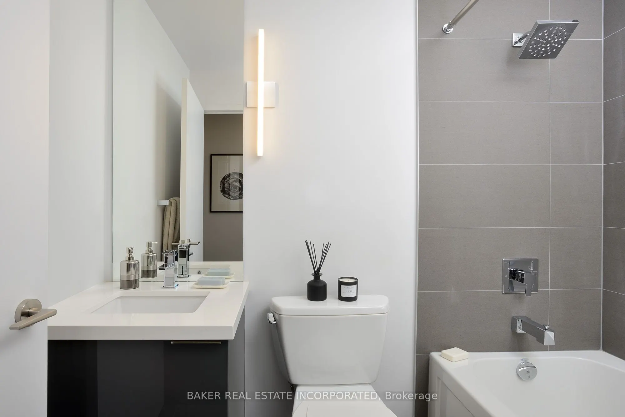 15 Roehampton Avenue, #705
