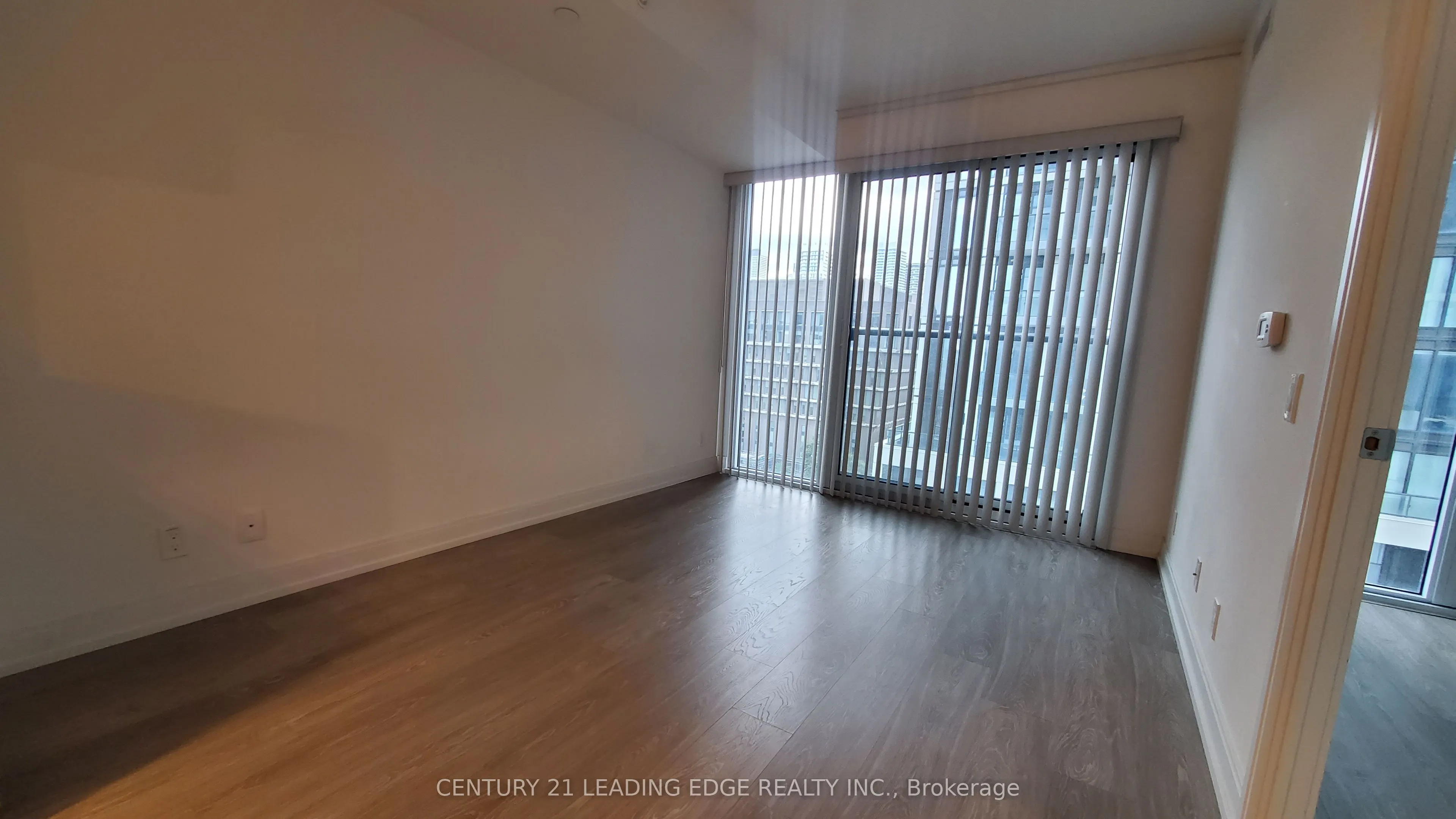 181 Dundas Street E, #1012