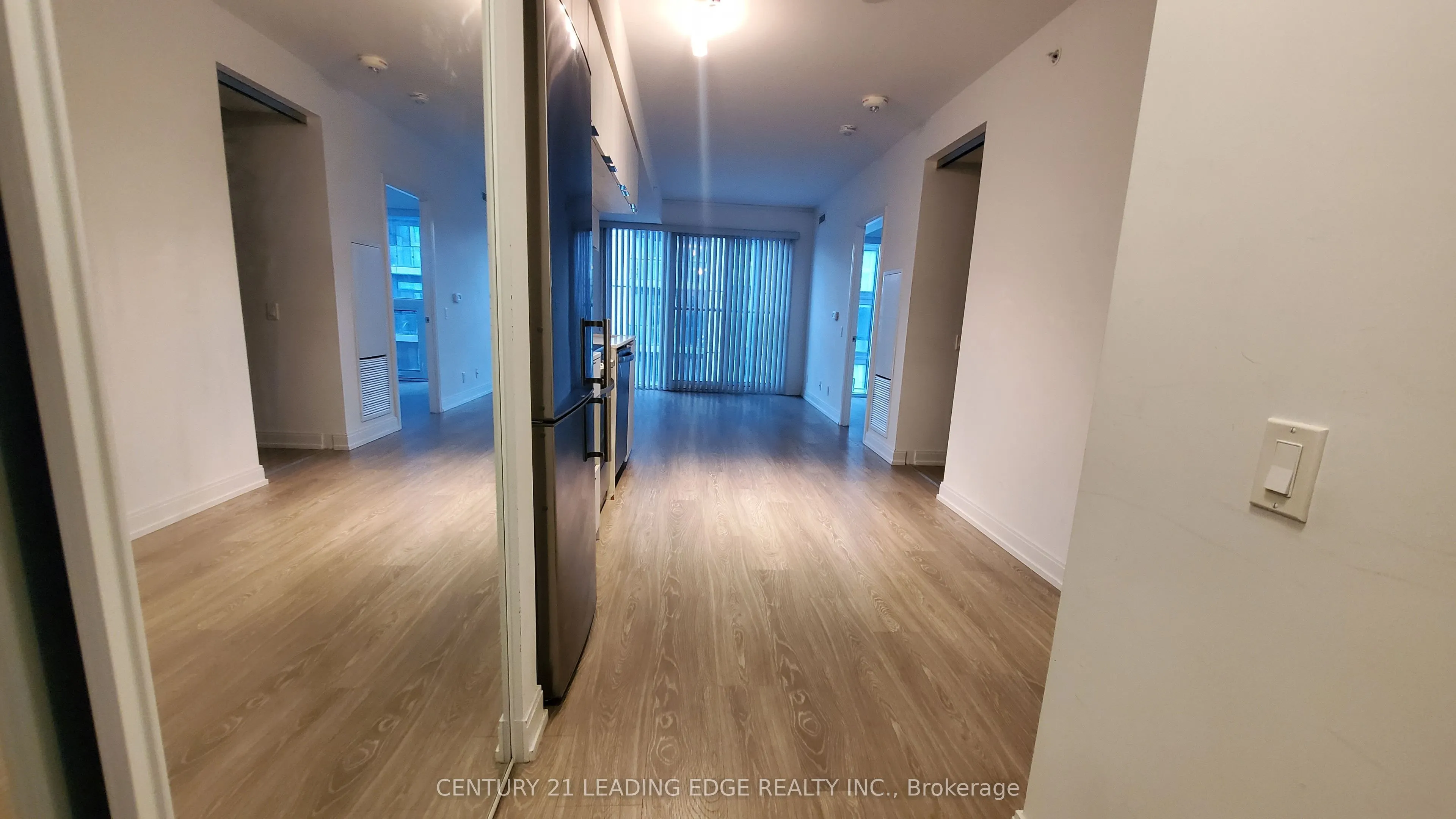 181 Dundas Street E, #1012