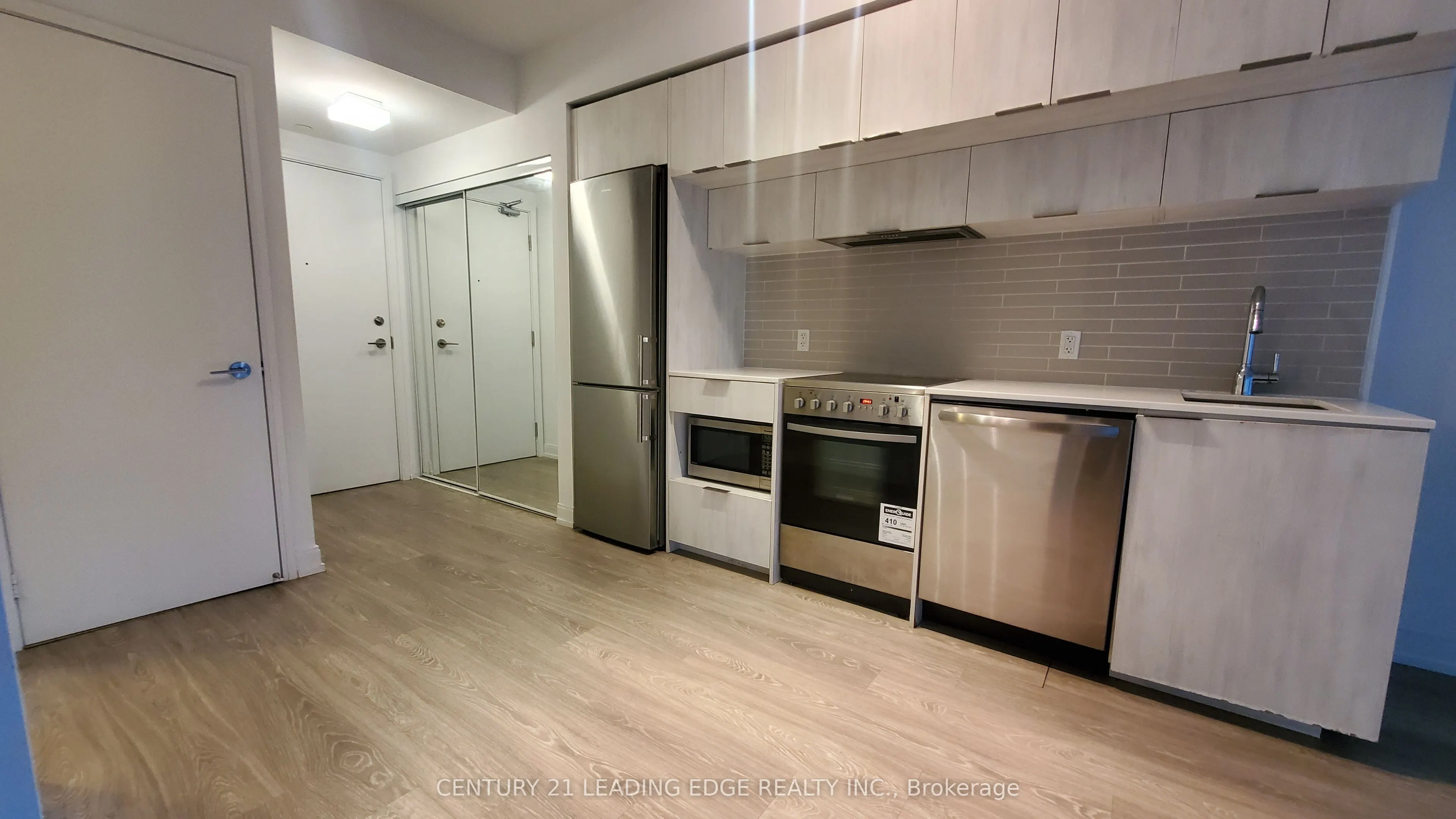 181 Dundas Street E, #1012