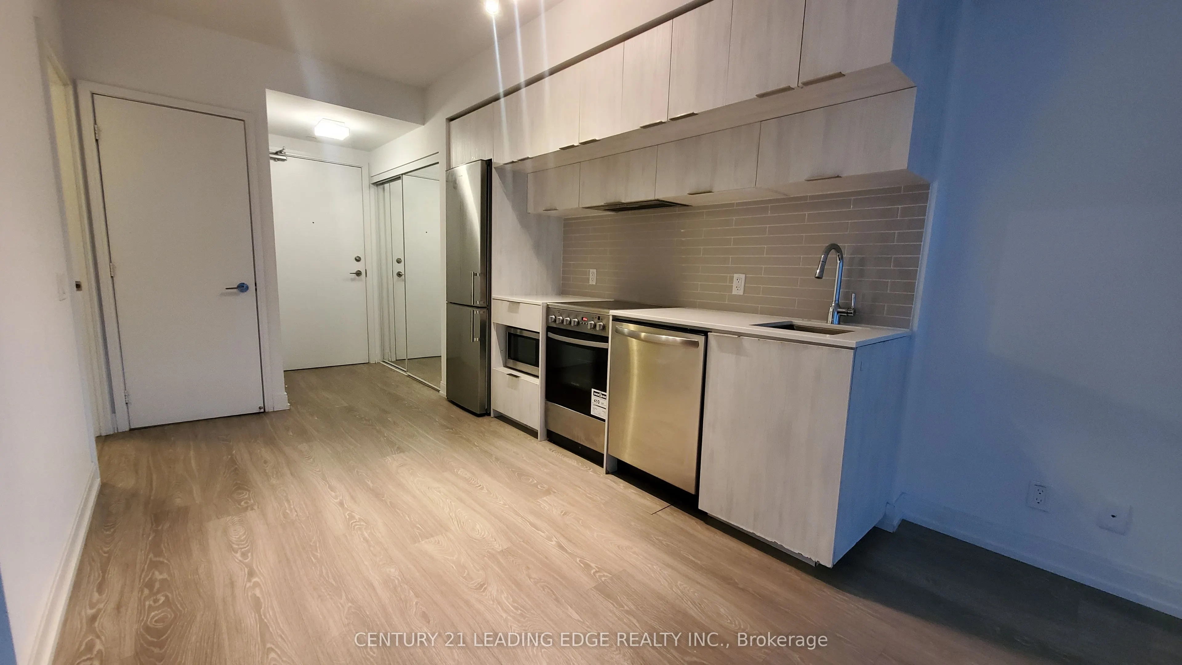 181 Dundas Street E, #1012