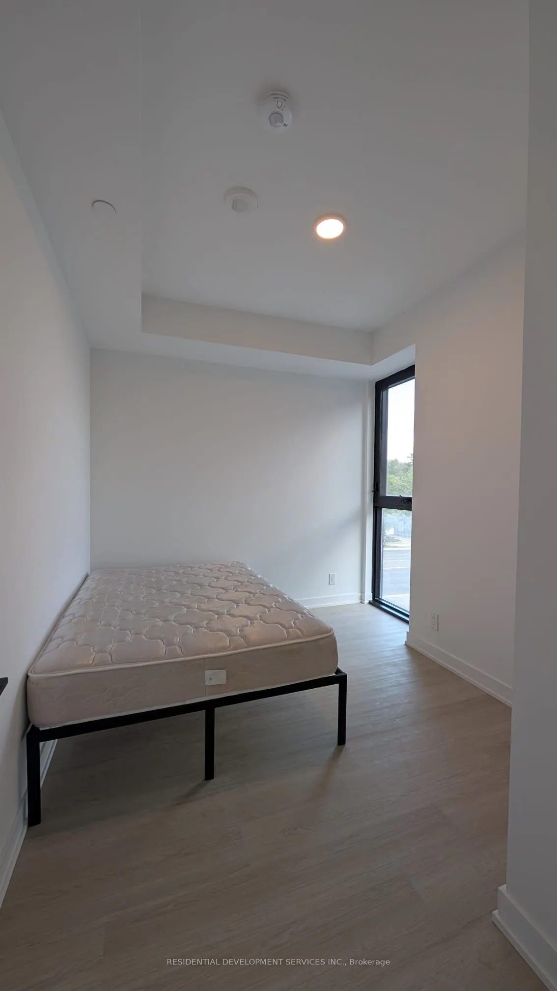 699 Sheppard Avenue E, #223