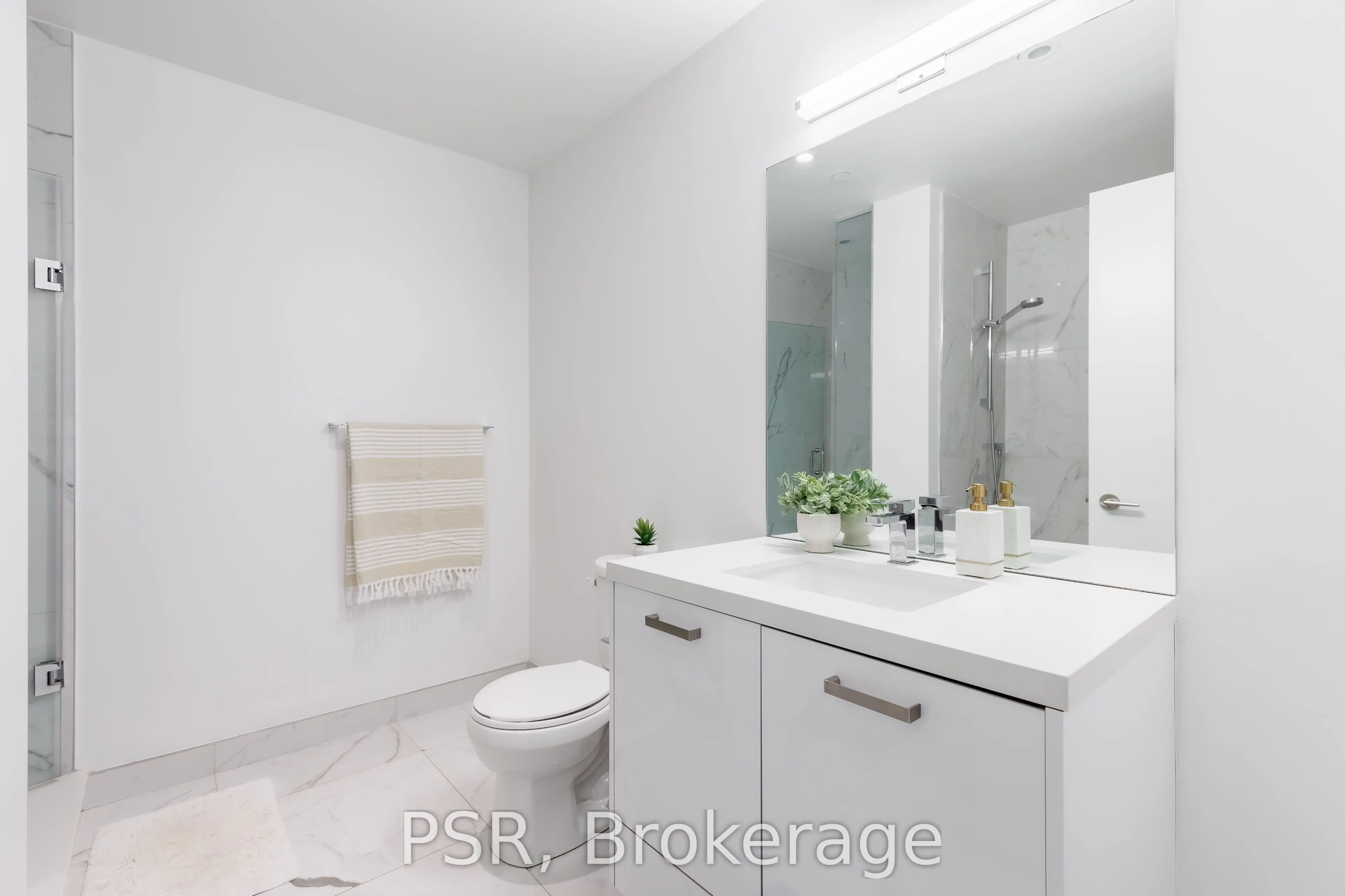 608 Richmond Street W, #317