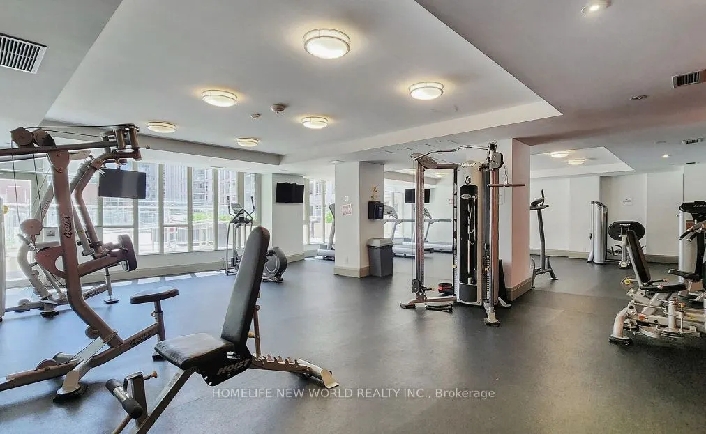 35 Bastion Street, #302