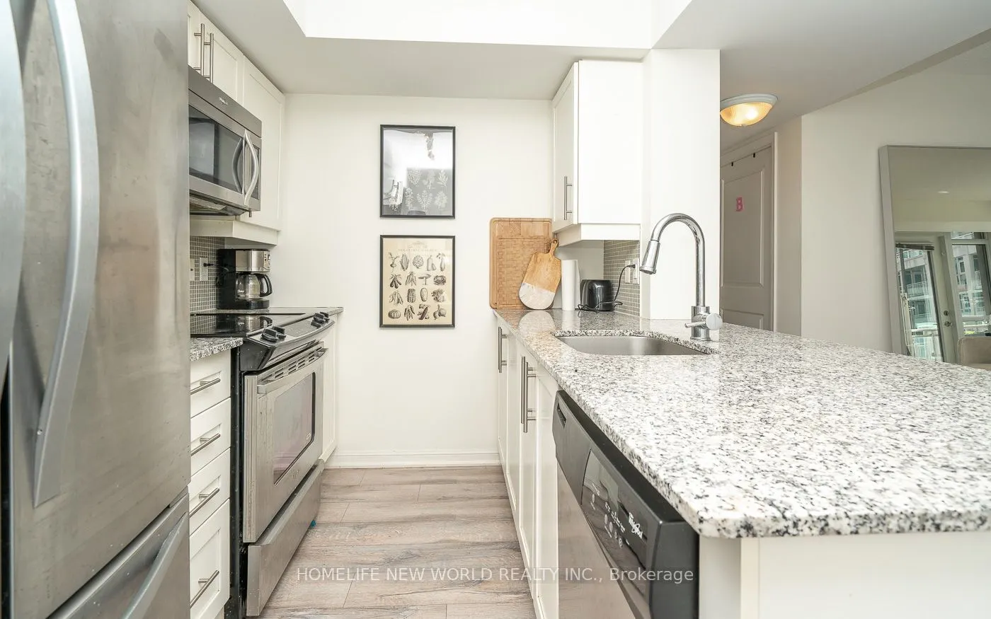 35 Bastion Street, #302