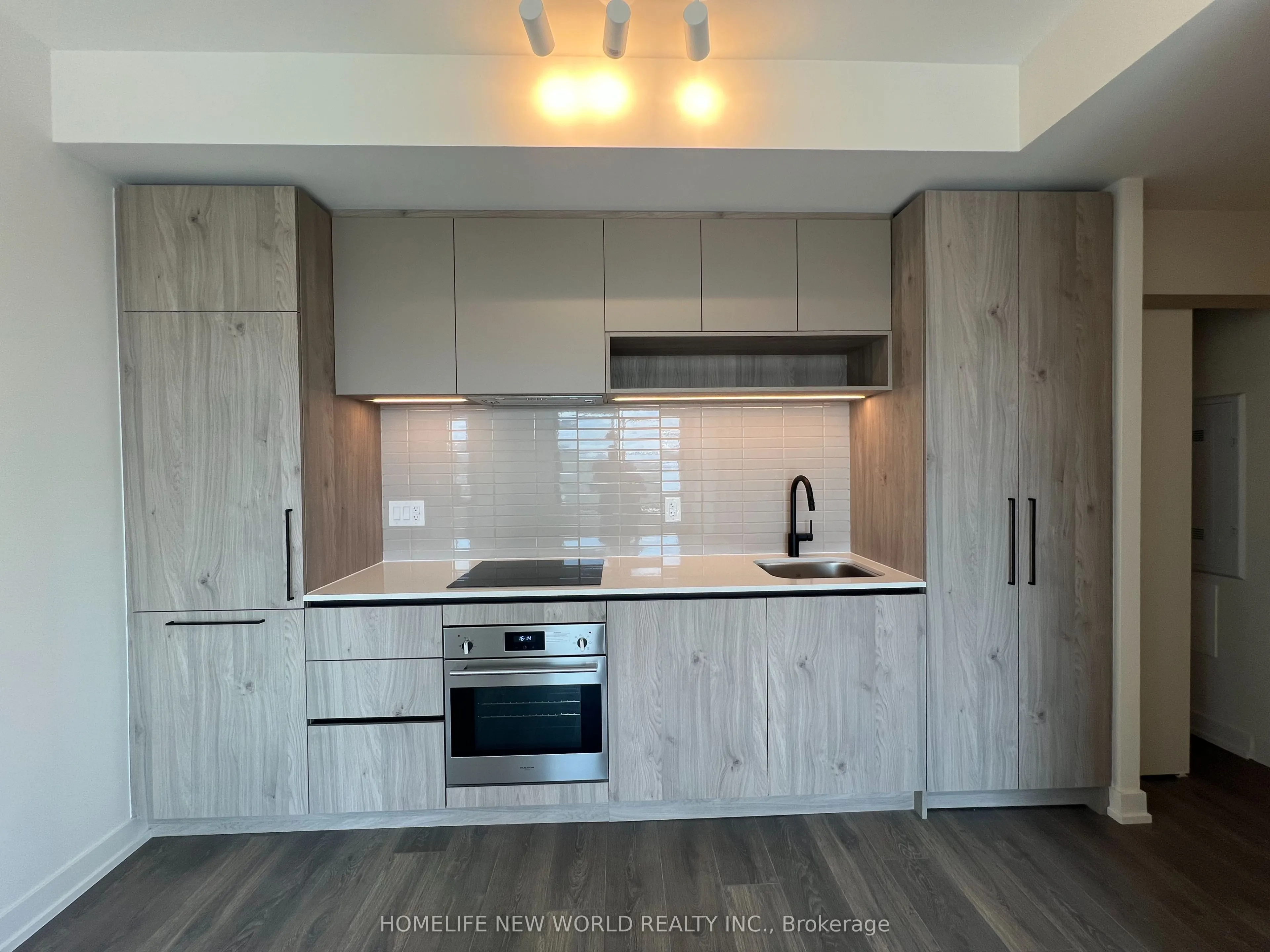 181 Sterling Road, #1111
