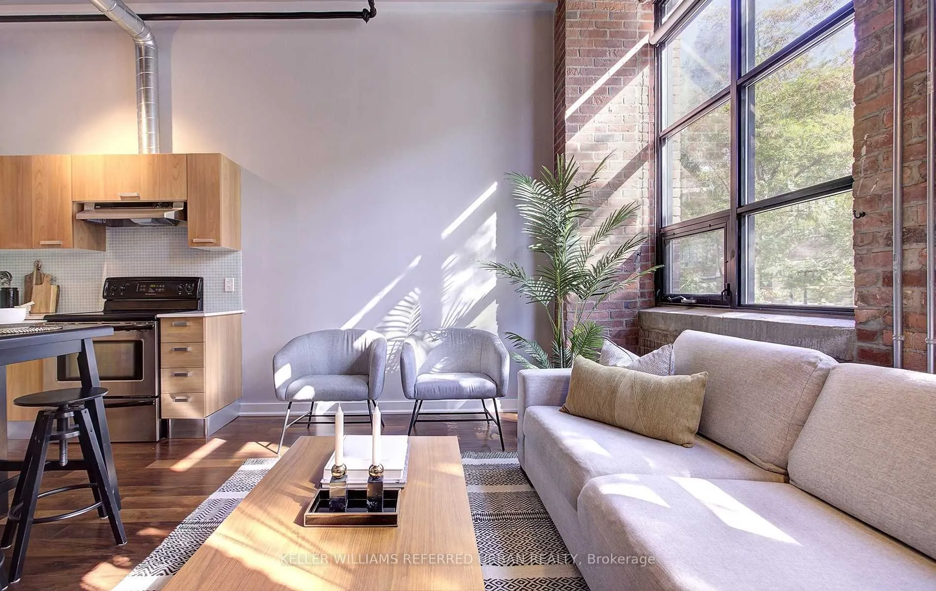 43 Hanna Avenue, #112