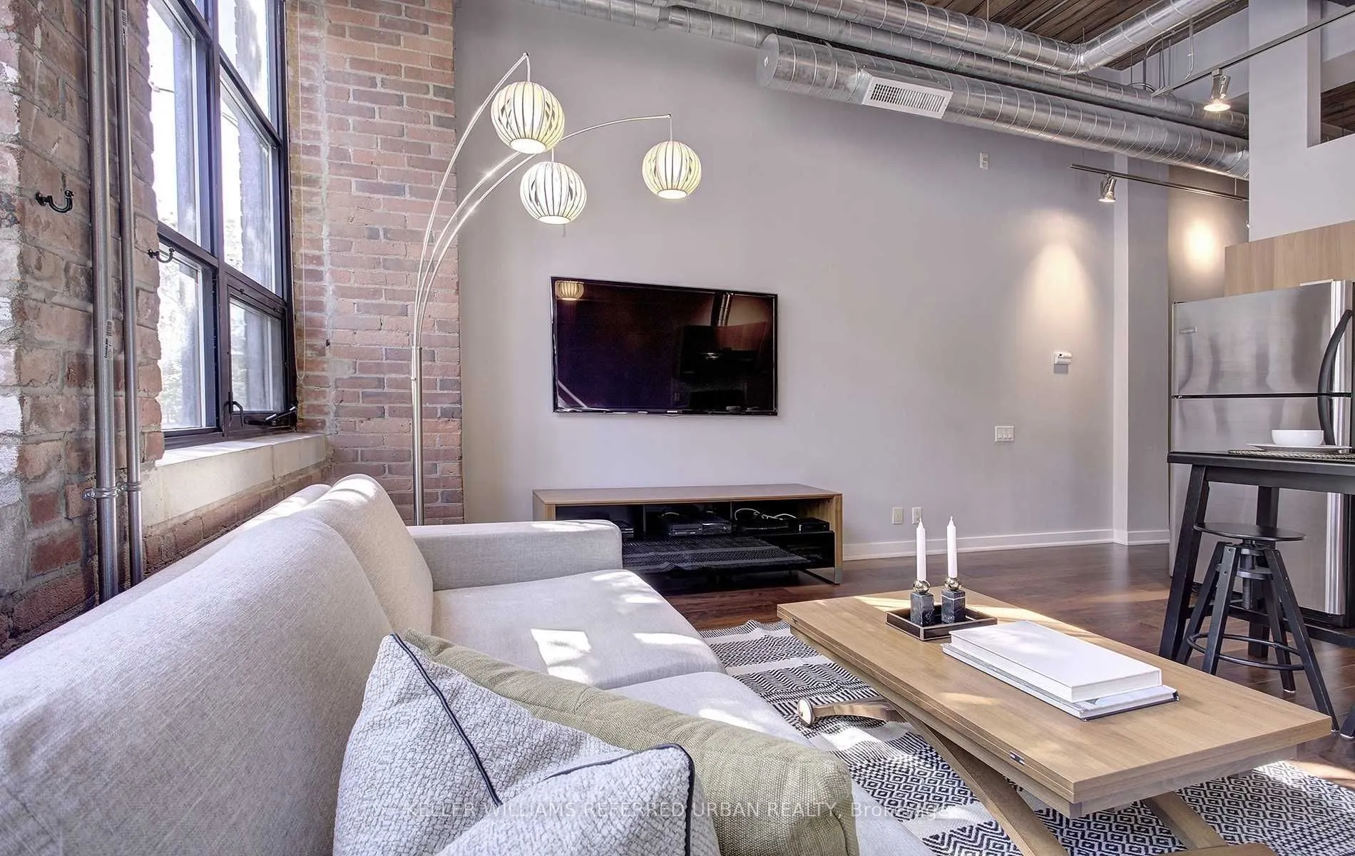 43 Hanna Avenue, #112