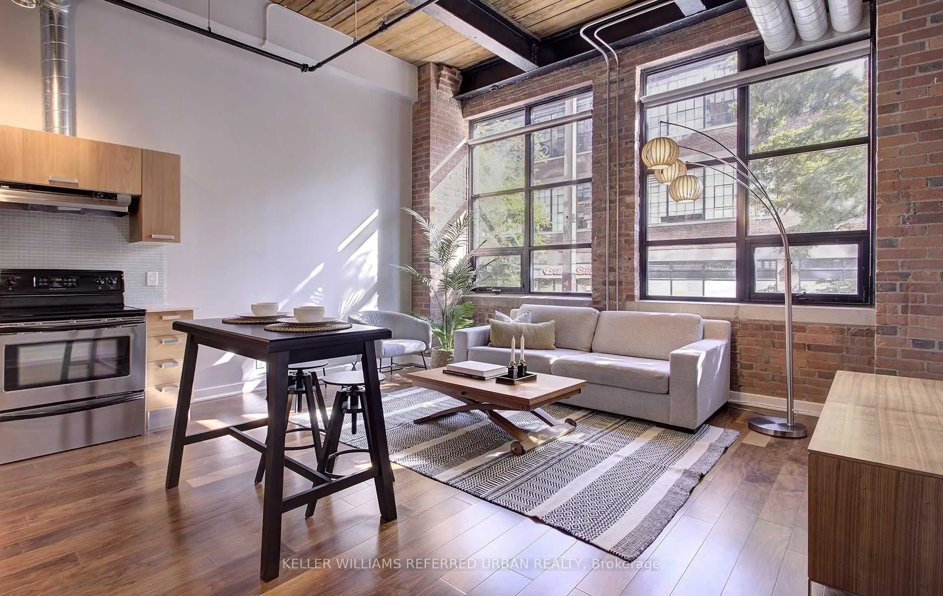 43 Hanna Avenue, #112