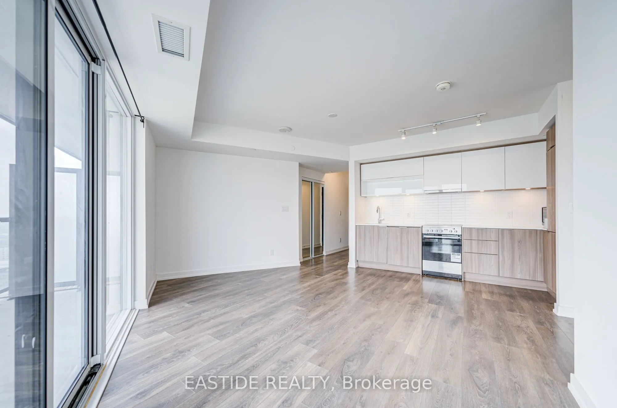 159 Wellesley Street E, #3301