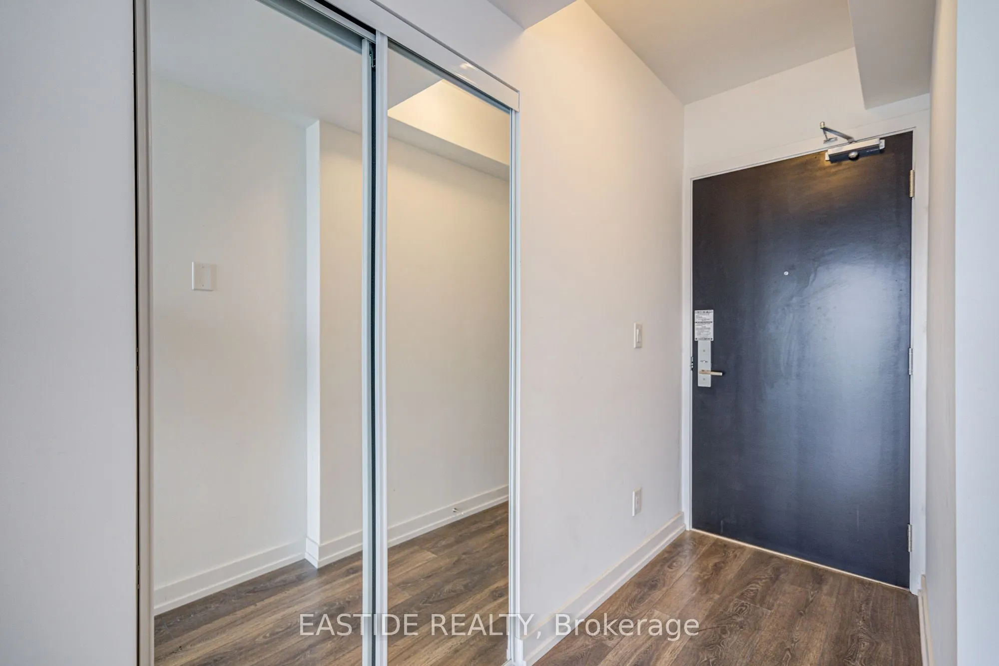 159 Wellesley Street E, #3301