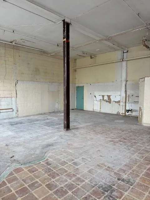 28 industrial Street, #112
