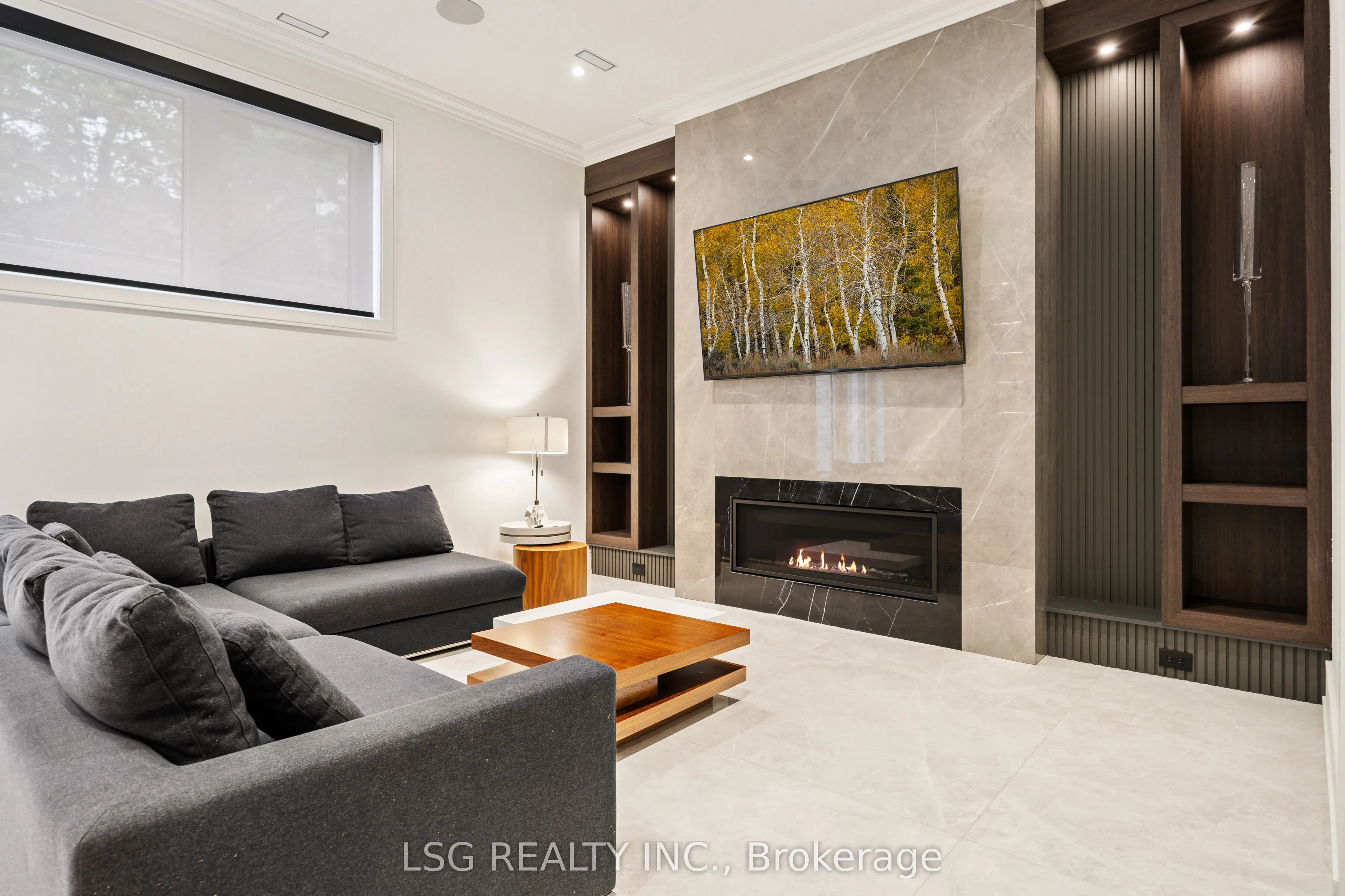 10 Lailey Crescent