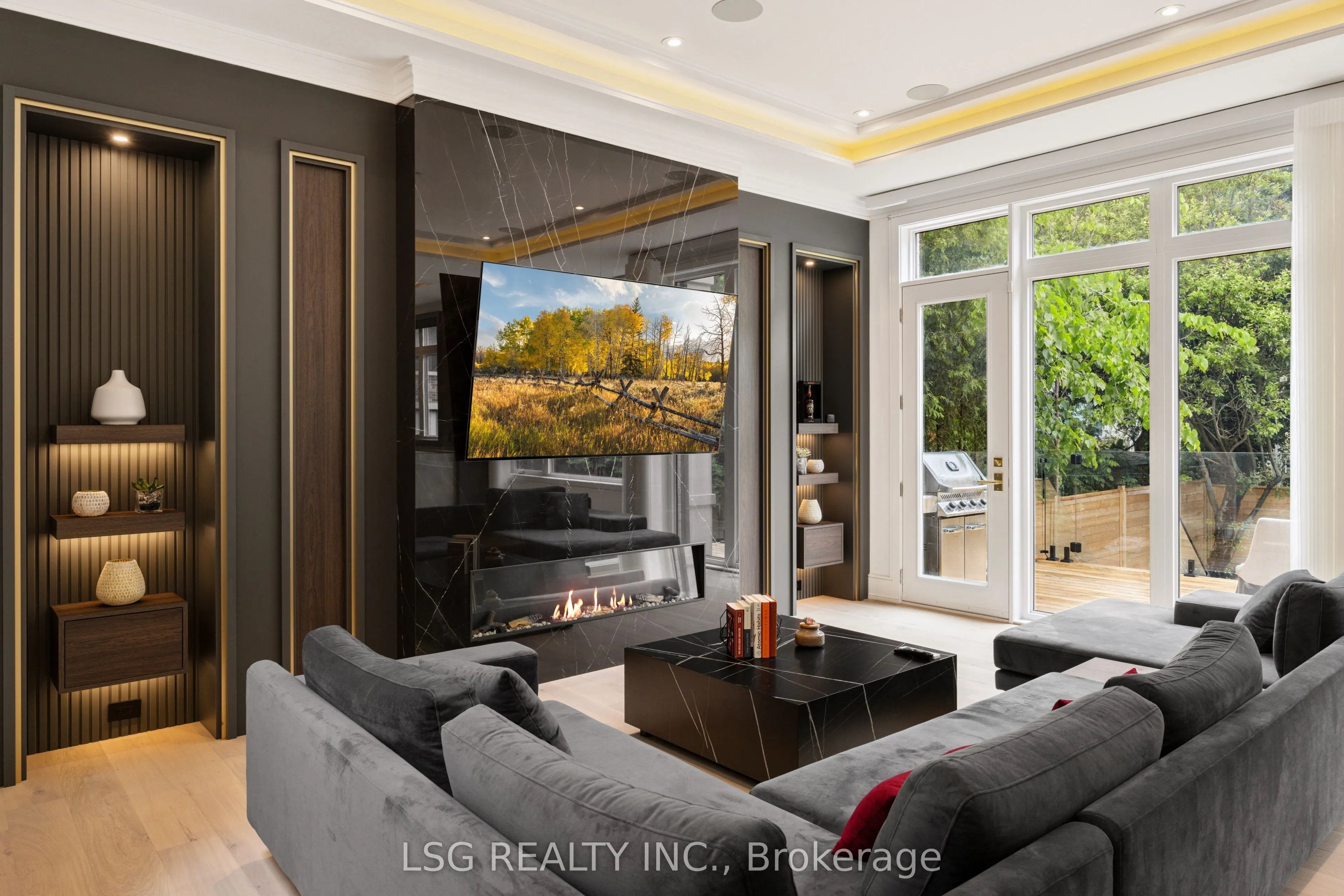 10 Lailey Crescent