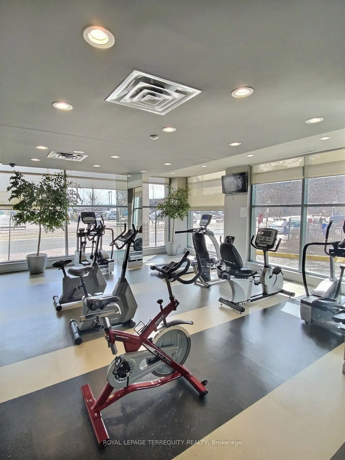 228 Queens Quay W, #1112