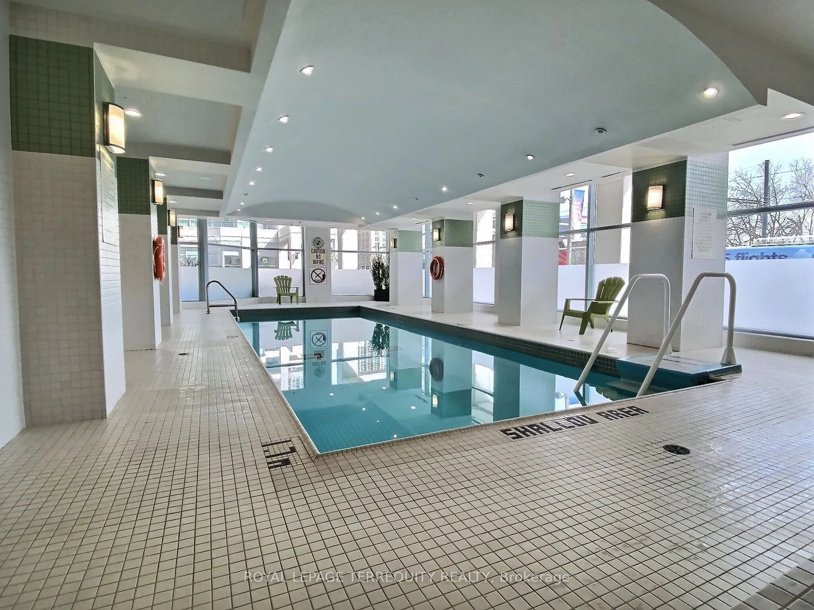 228 Queens Quay W, #1112