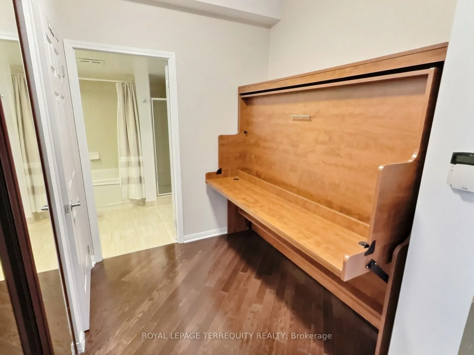 228 Queens Quay W, #1112