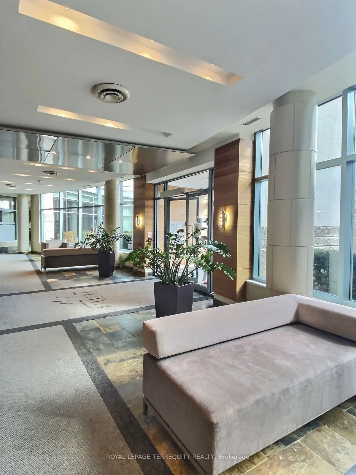 228 Queens Quay W, #1112