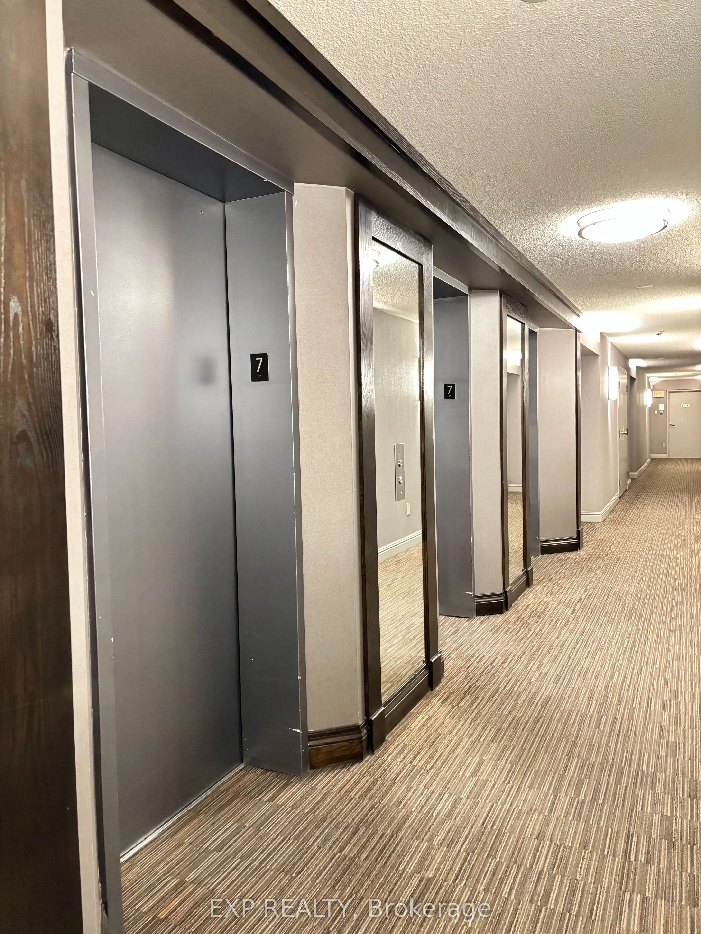 725 King Street W, #705