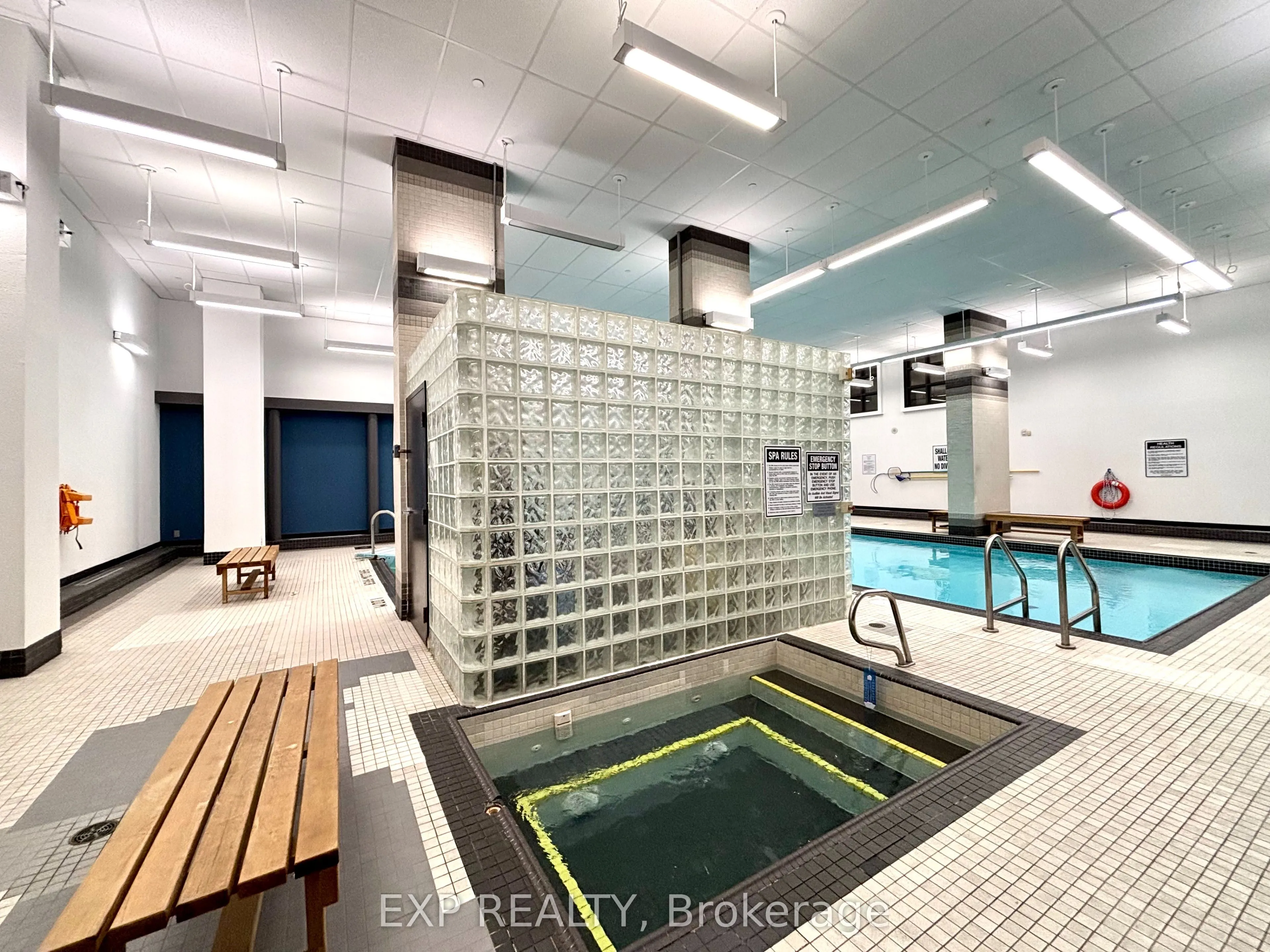 725 King Street W, #705