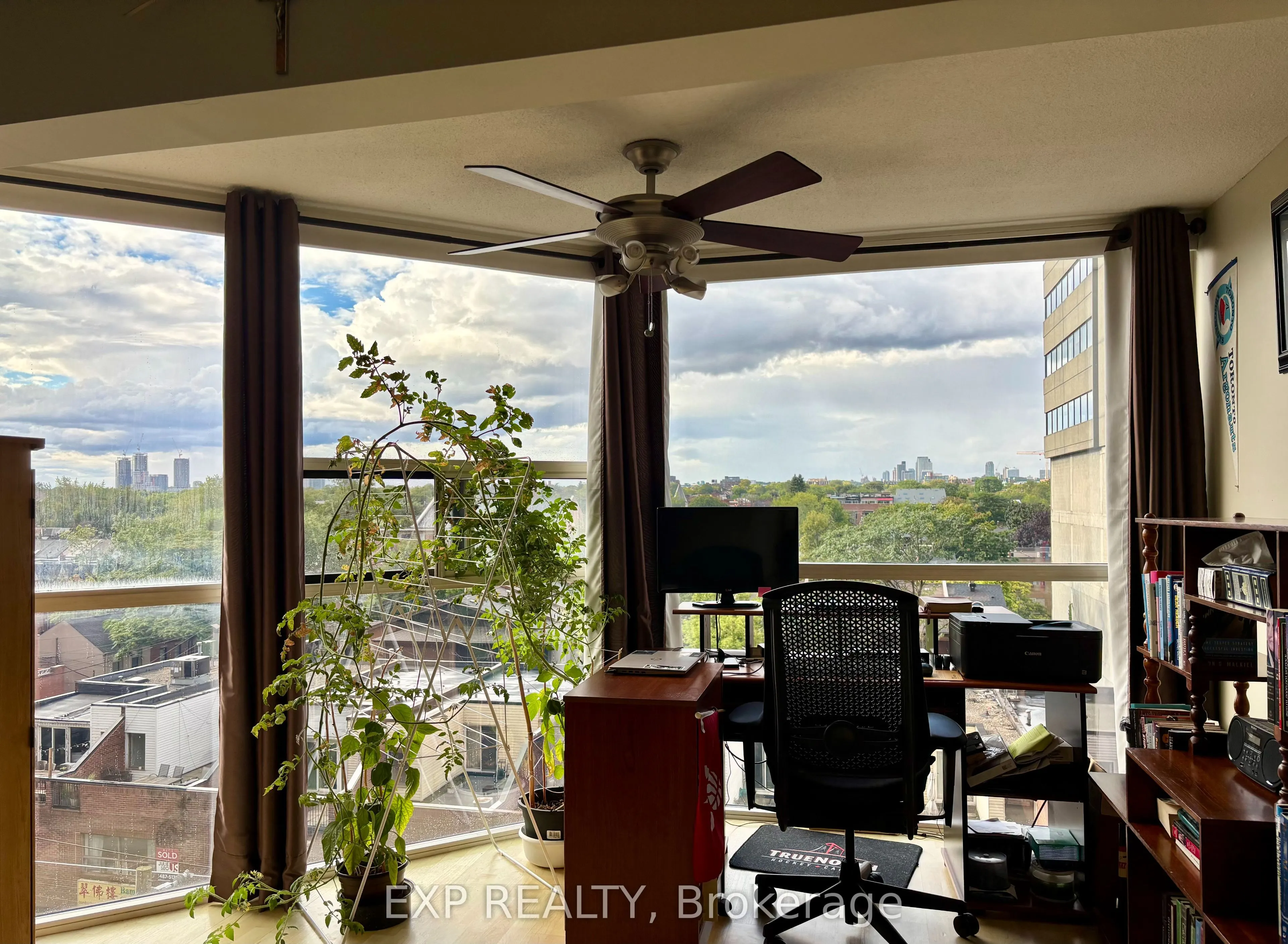 725 King Street W, #705