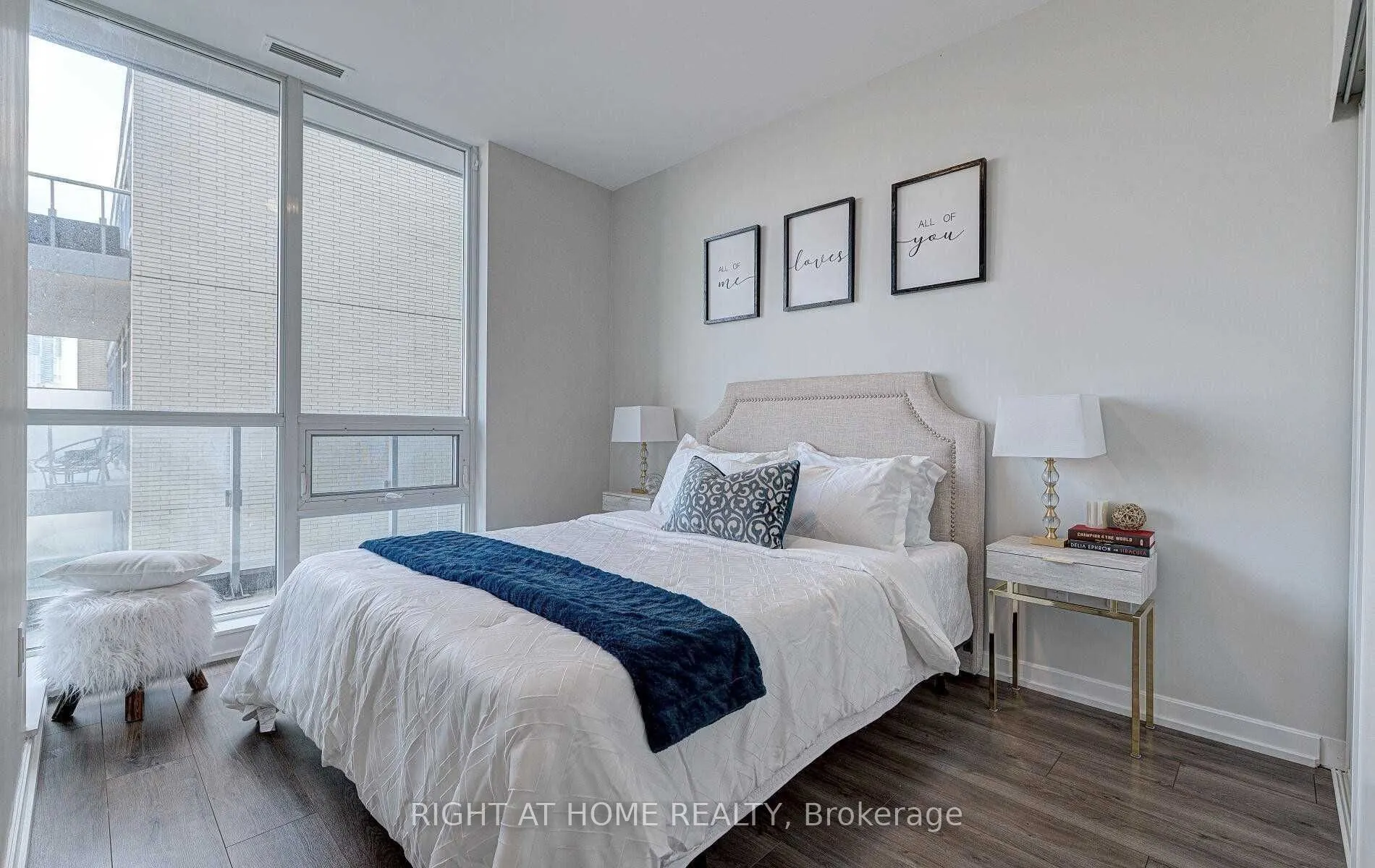 62 Forest Manor Road, #404
