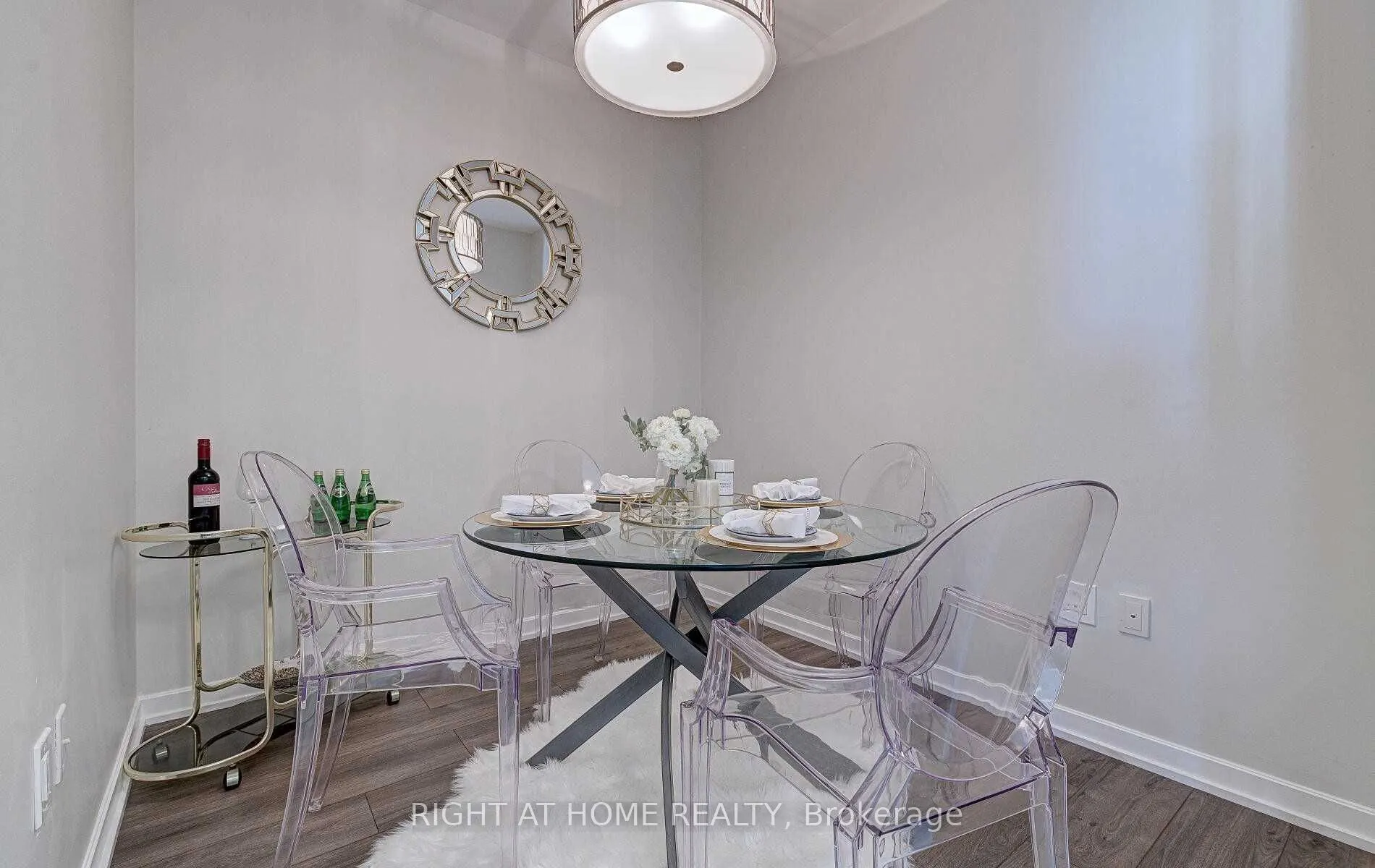 62 Forest Manor Road, #404
