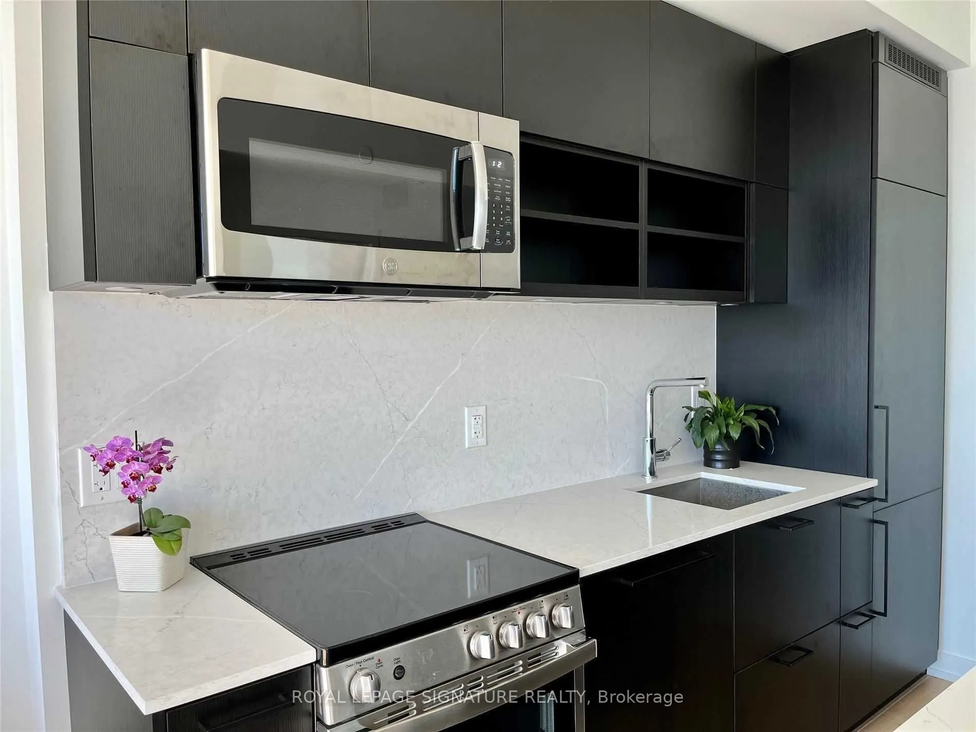 135 East Liberty Street, #1802