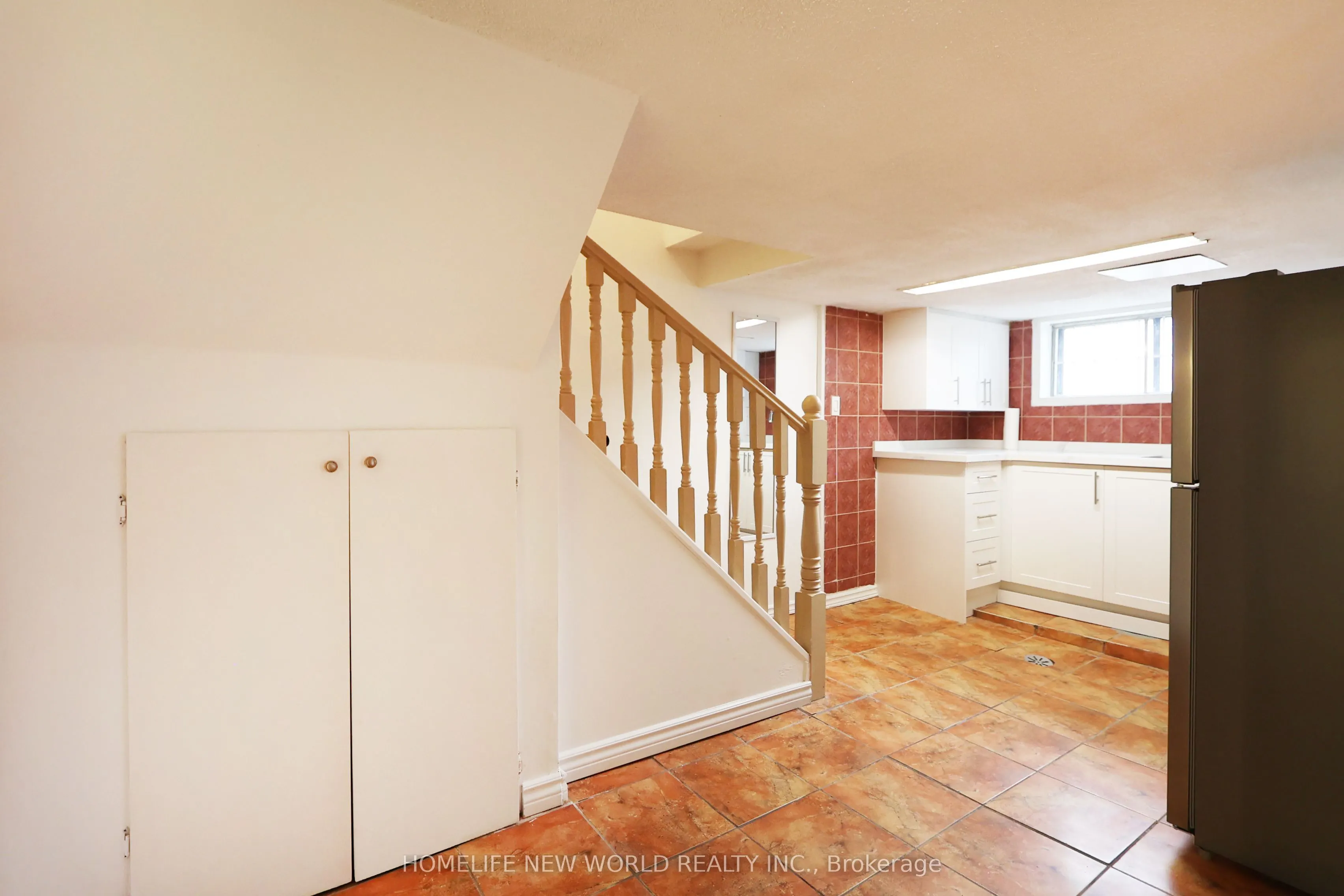 609 Glenholme Avenue, #Lower