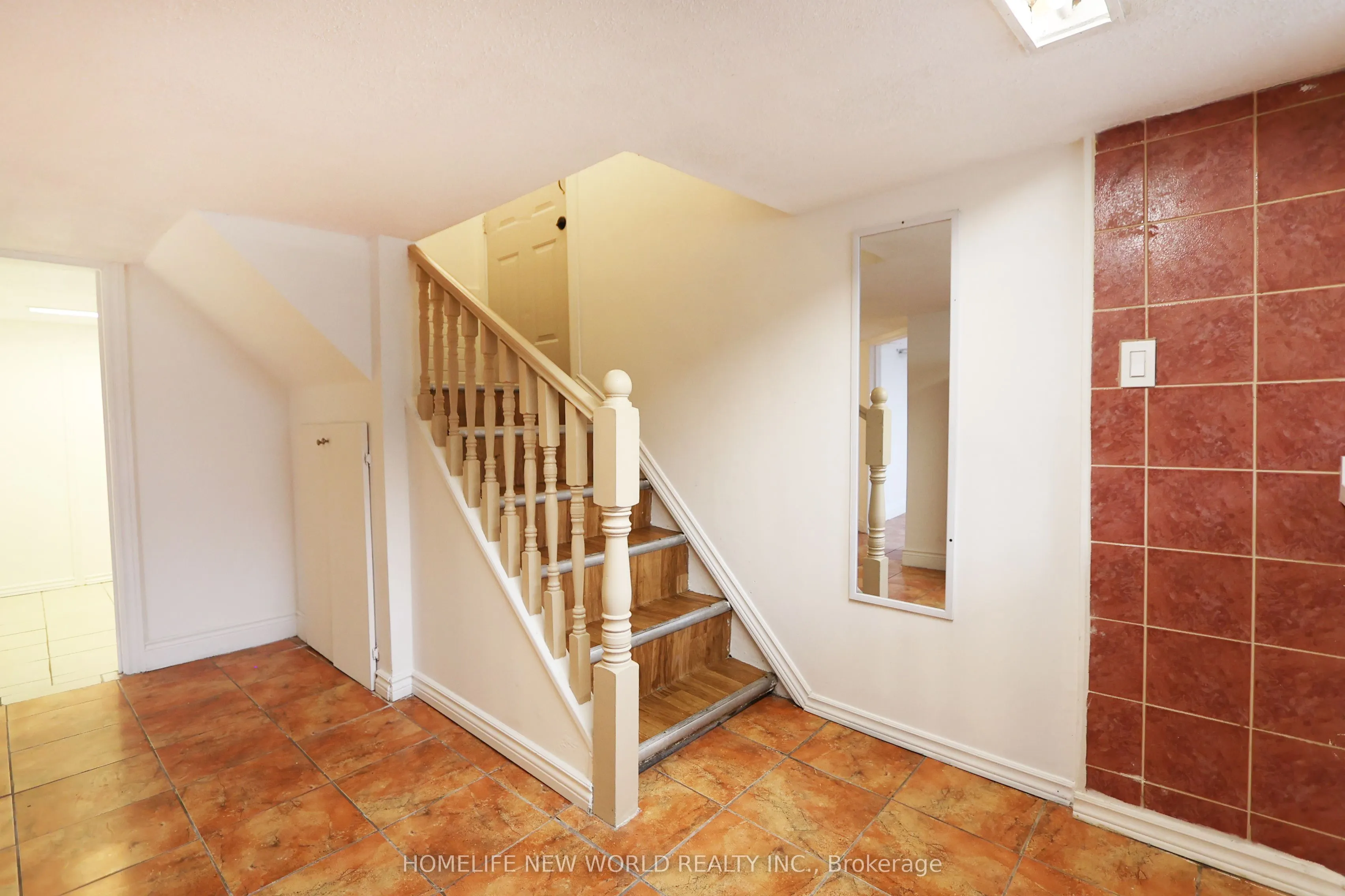 609 Glenholme Avenue, #Lower