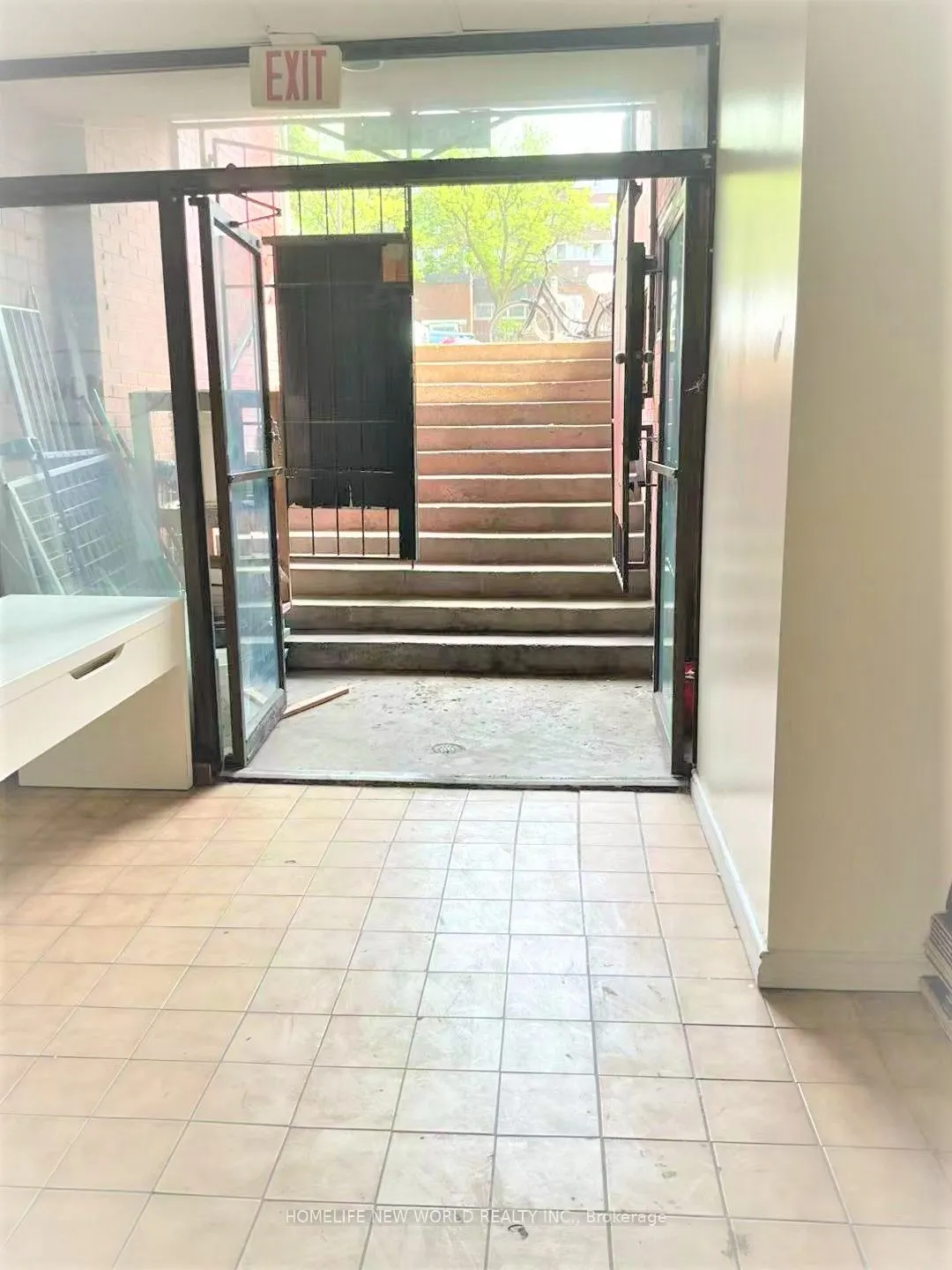 584 Dundas Street W, #Lower level basement