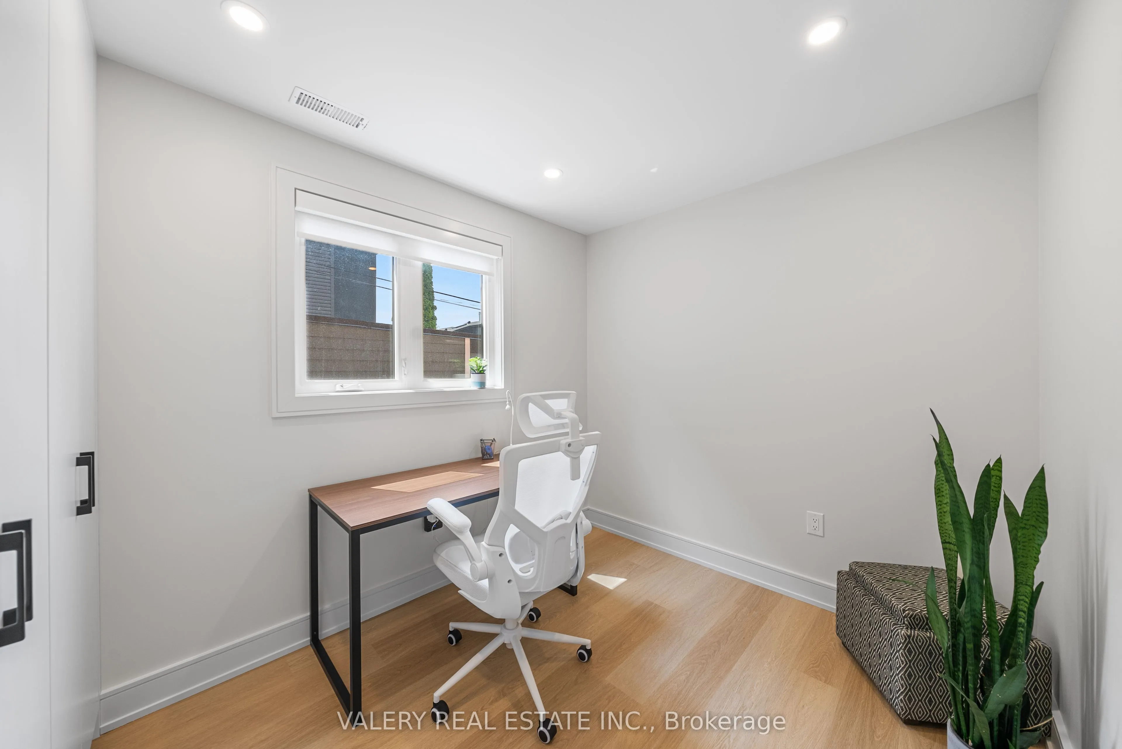 84 Argyle Street, #MAIN
