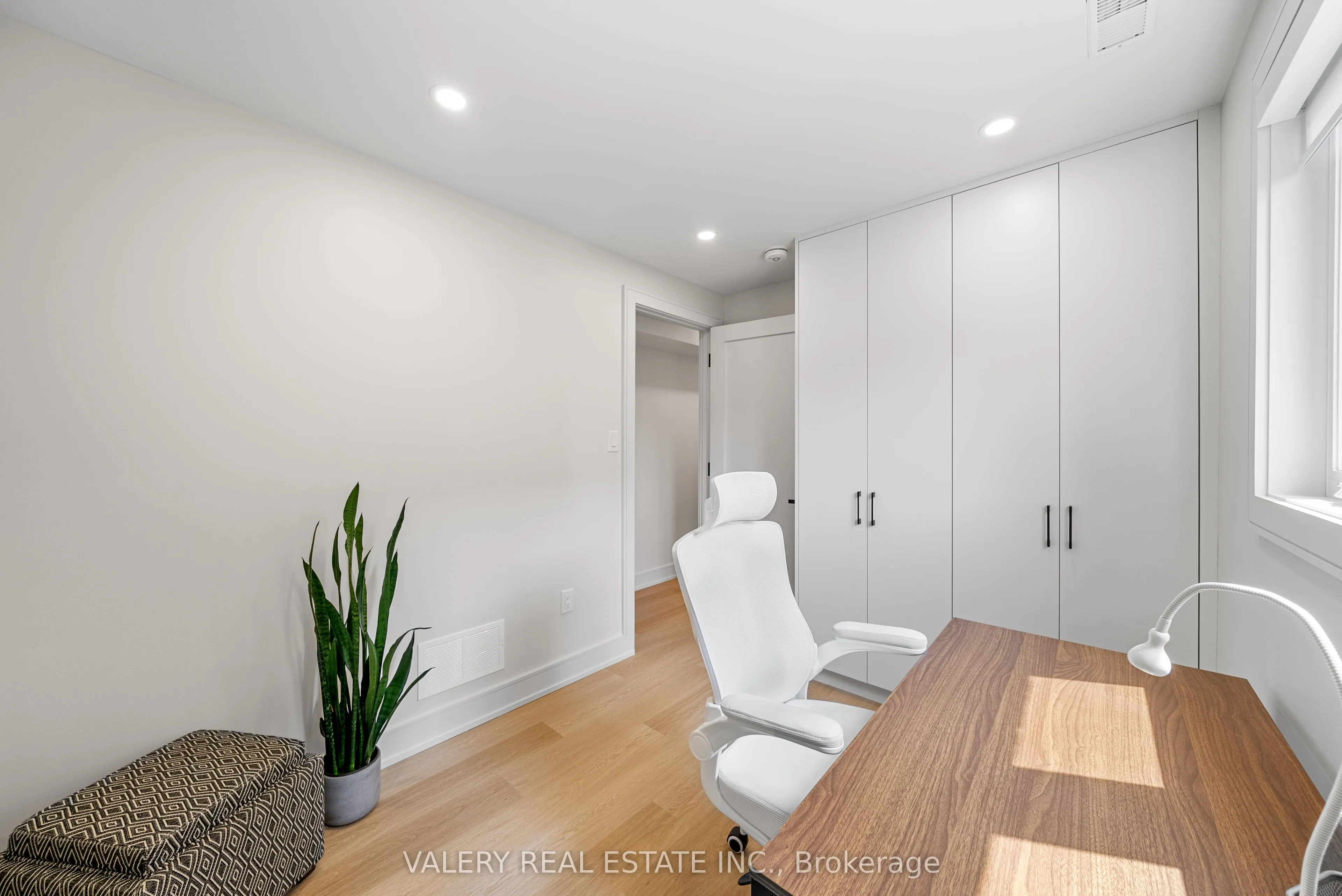 84 Argyle Street, #MAIN