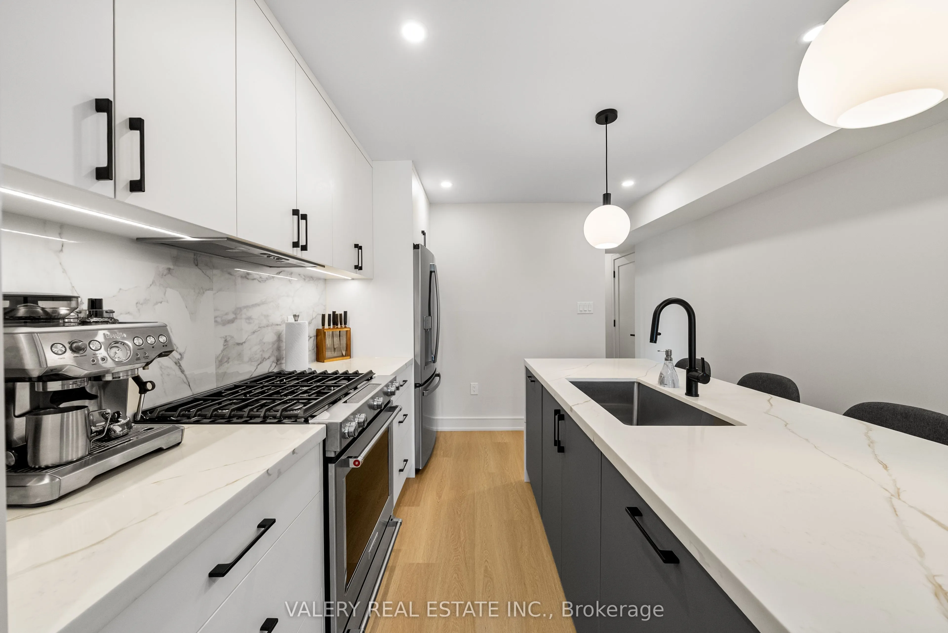 84 Argyle Street, #MAIN