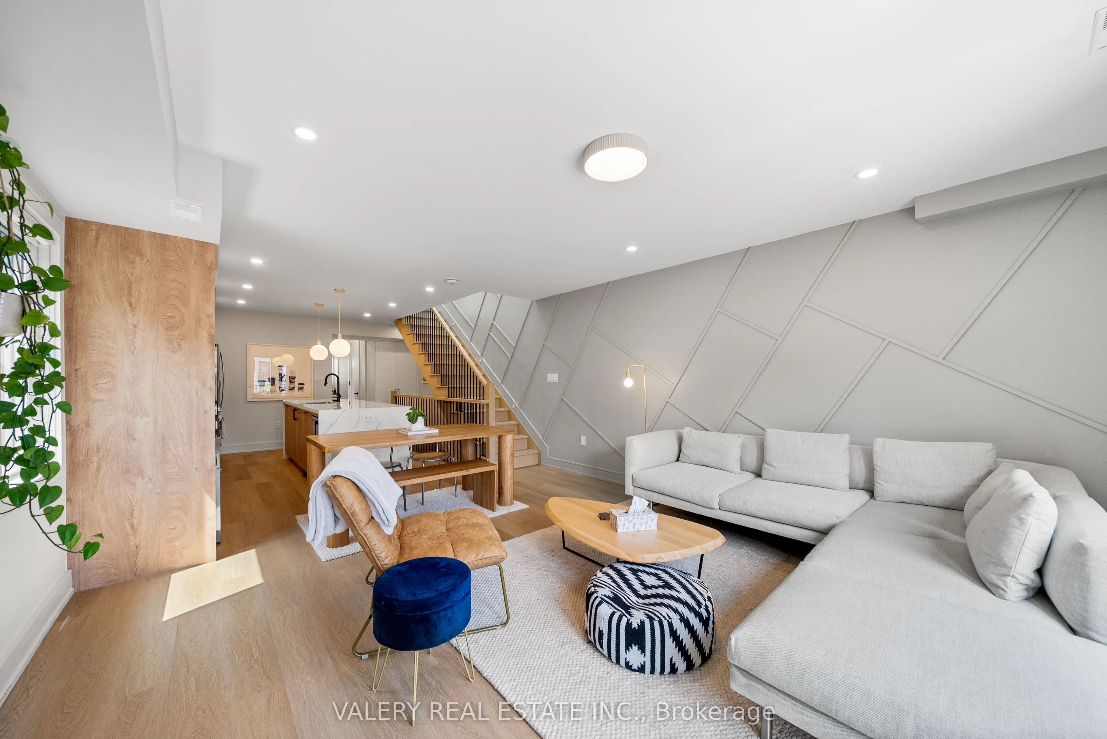 84 Argyle Street, #UPPER