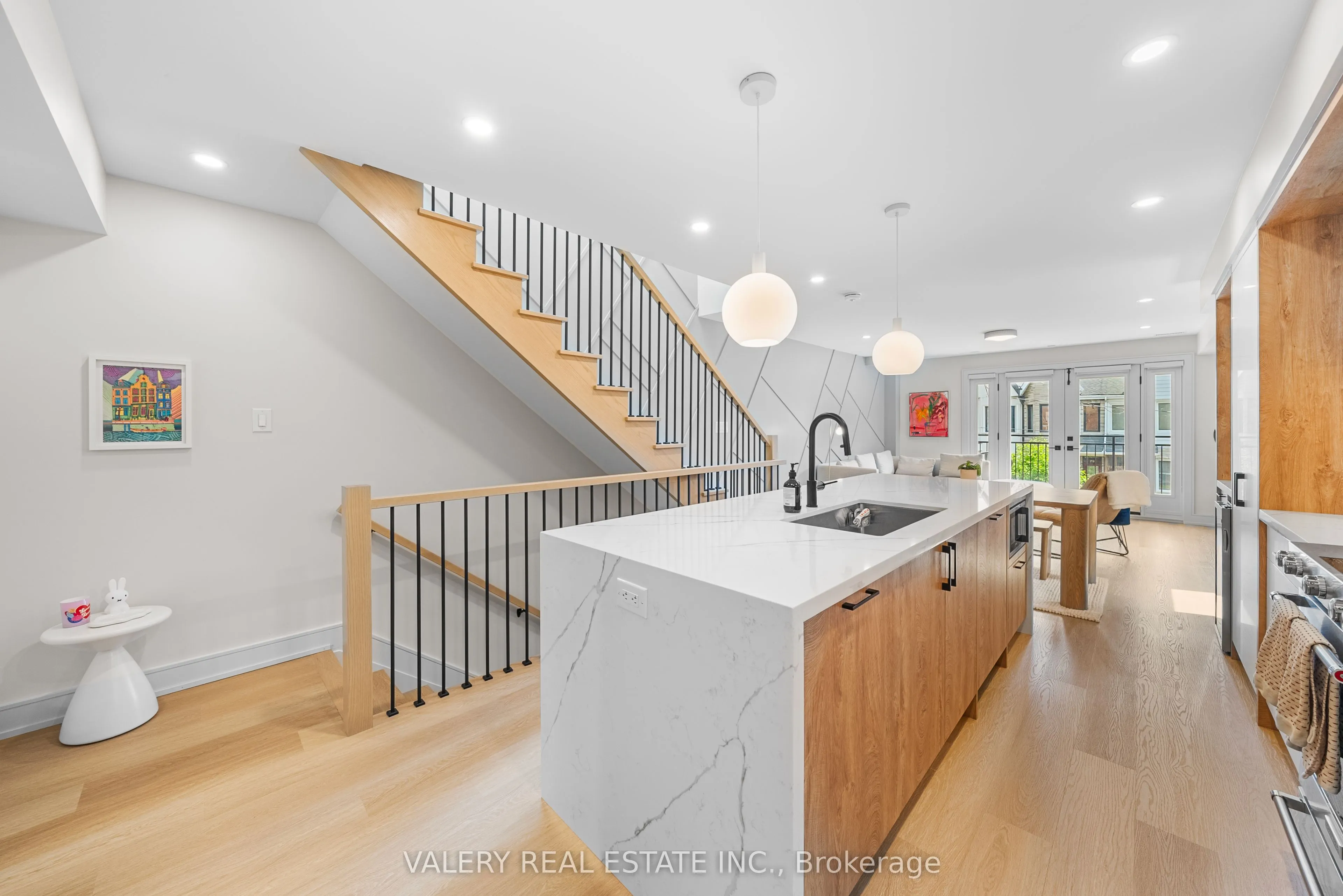84 Argyle Street, #UPPER