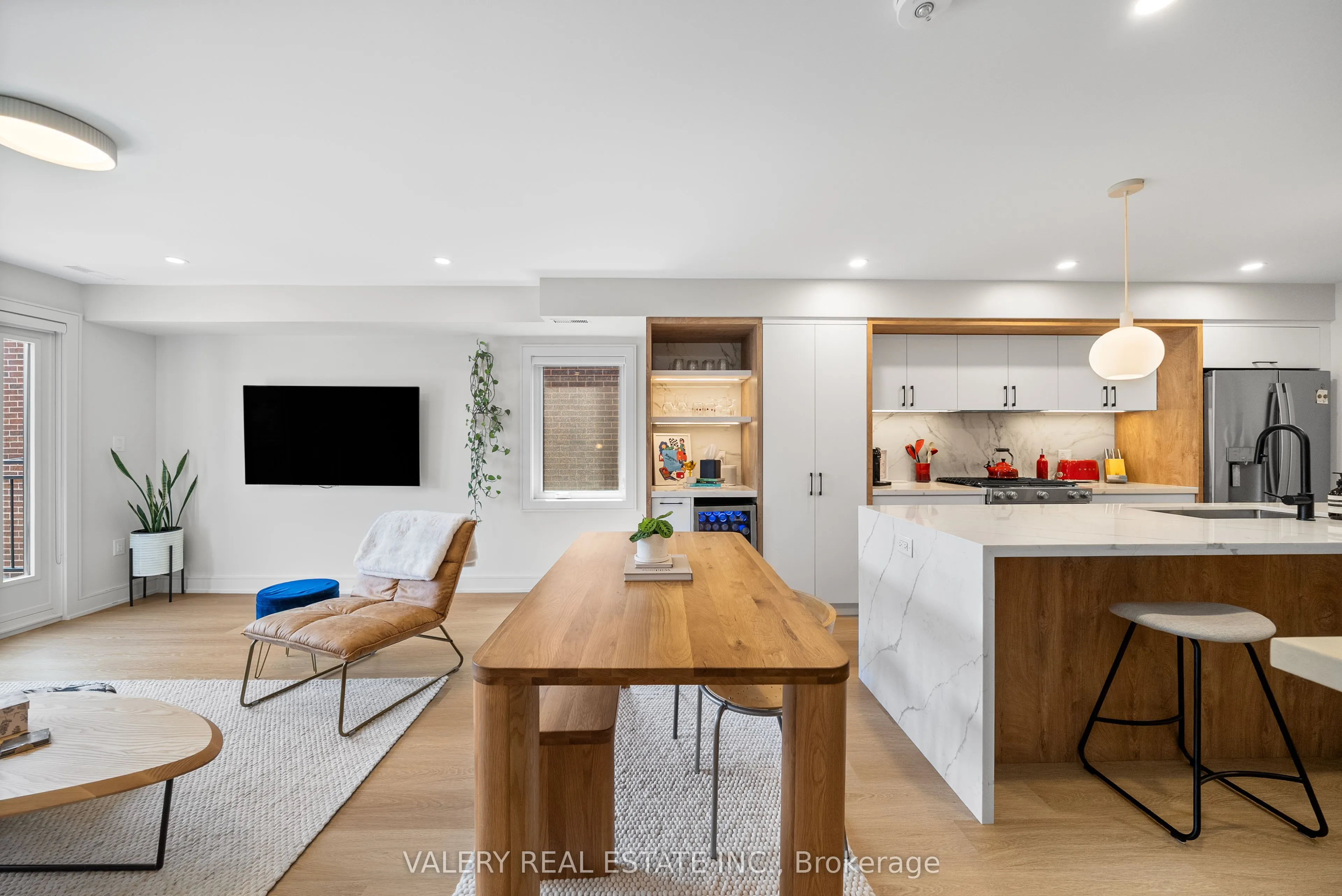 84 Argyle Street, #UPPER