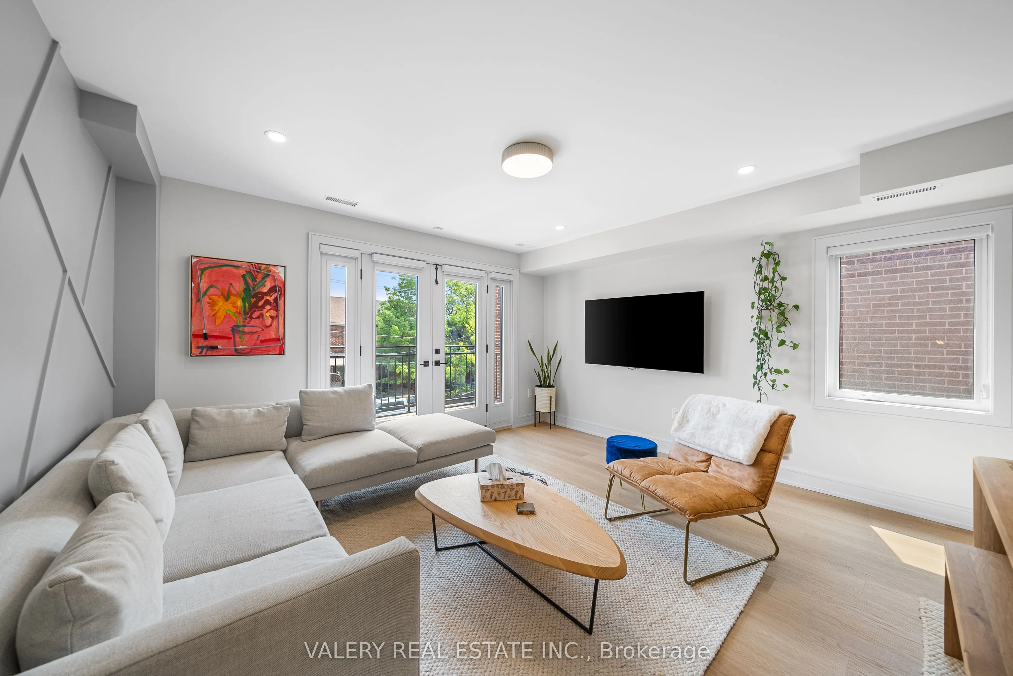 84 Argyle Street, #UPPER