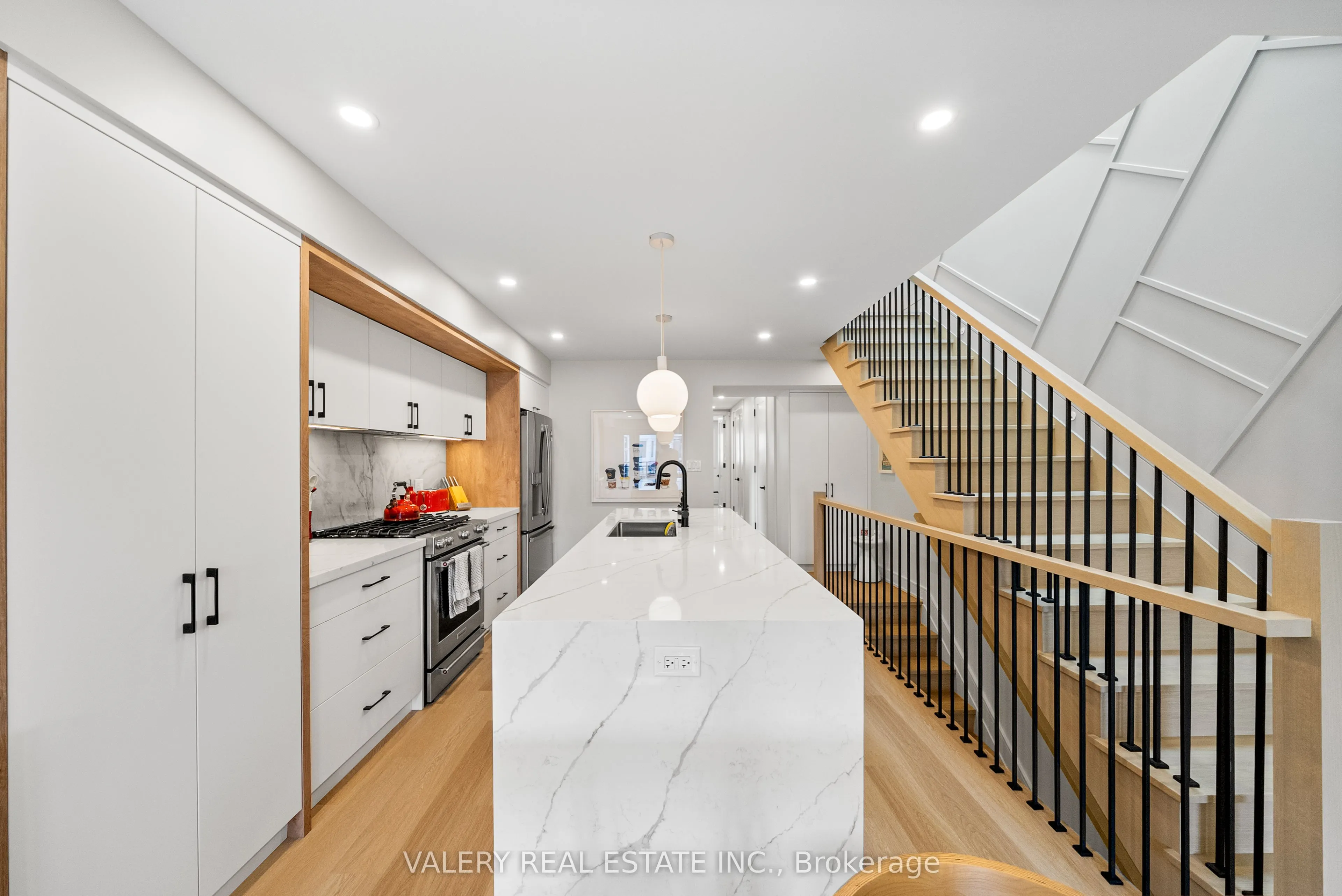 84 Argyle Street, #UPPER