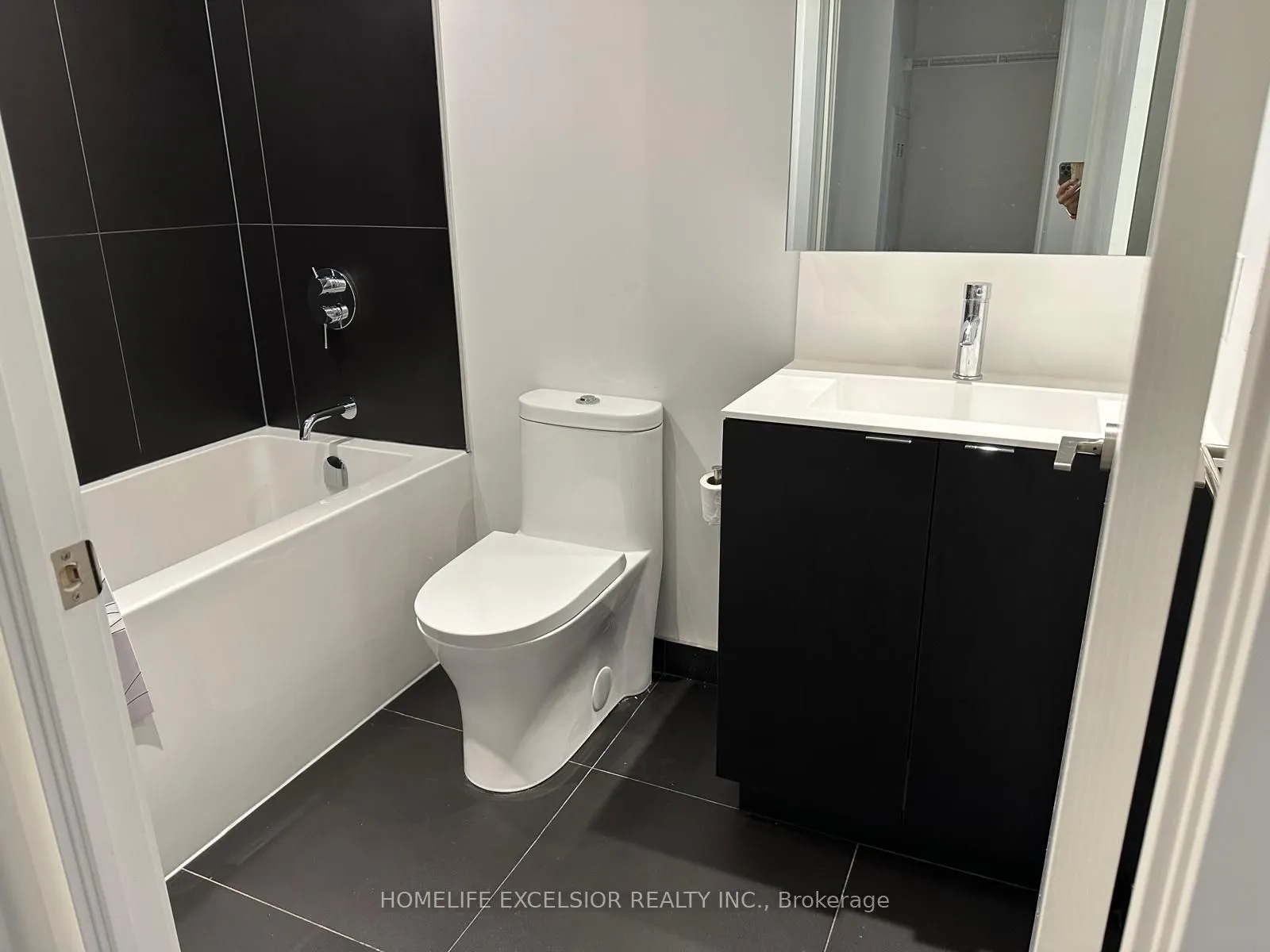 20 Edward Street, #1120