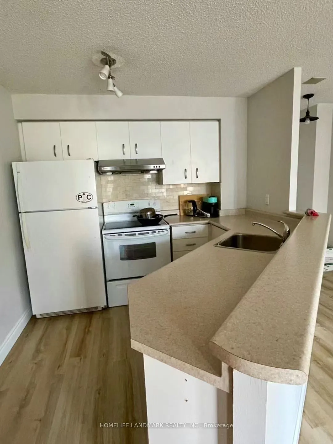 25 Grenville Street, #1002