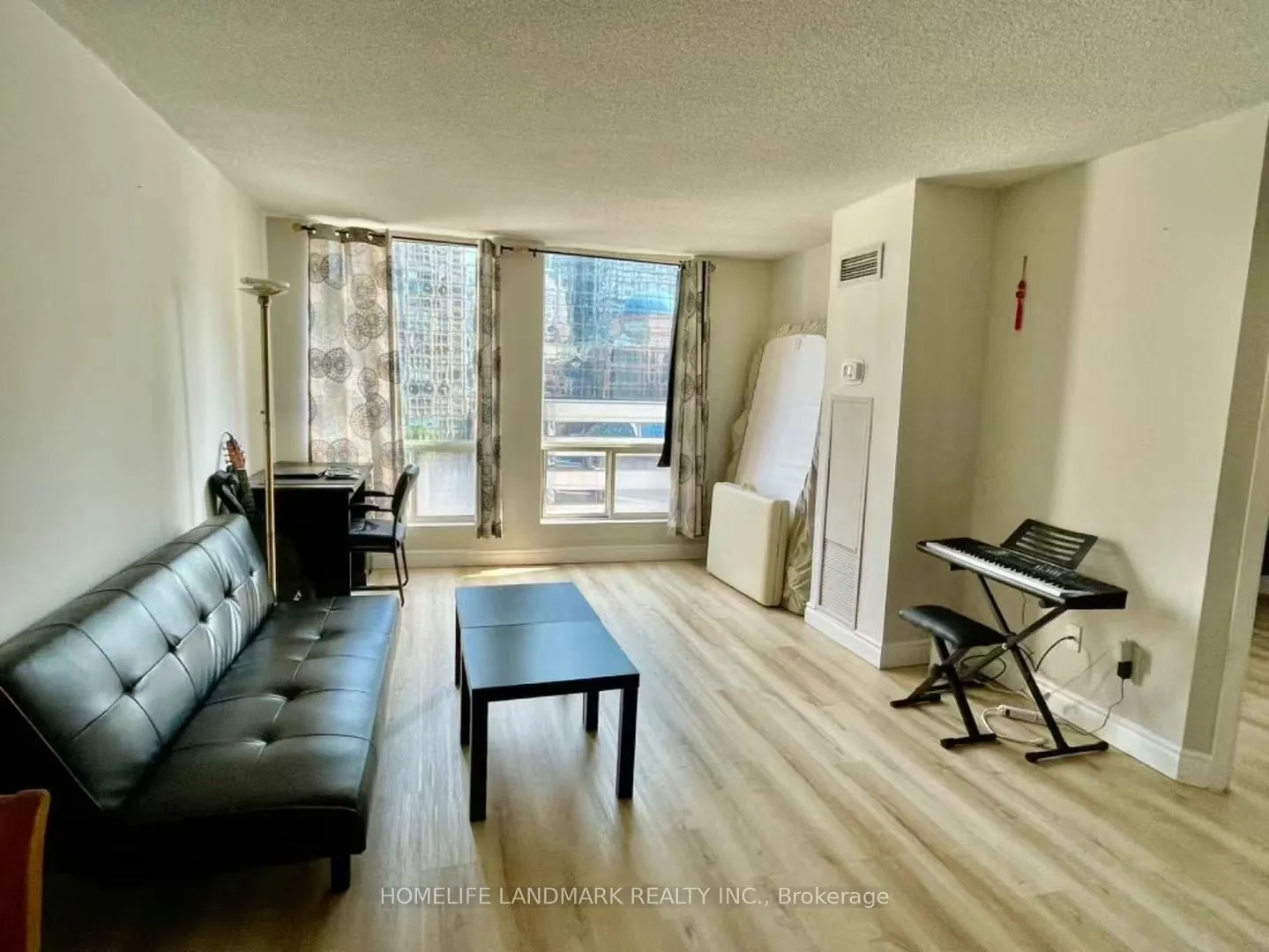 25 Grenville Street, #1002