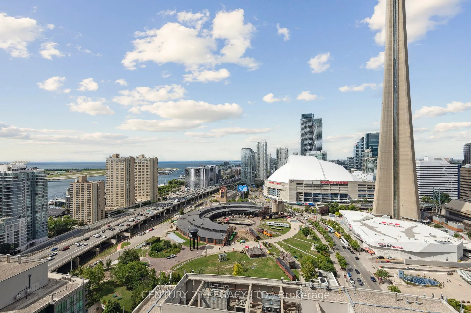 30 Grand Trunk Crescent, #3311