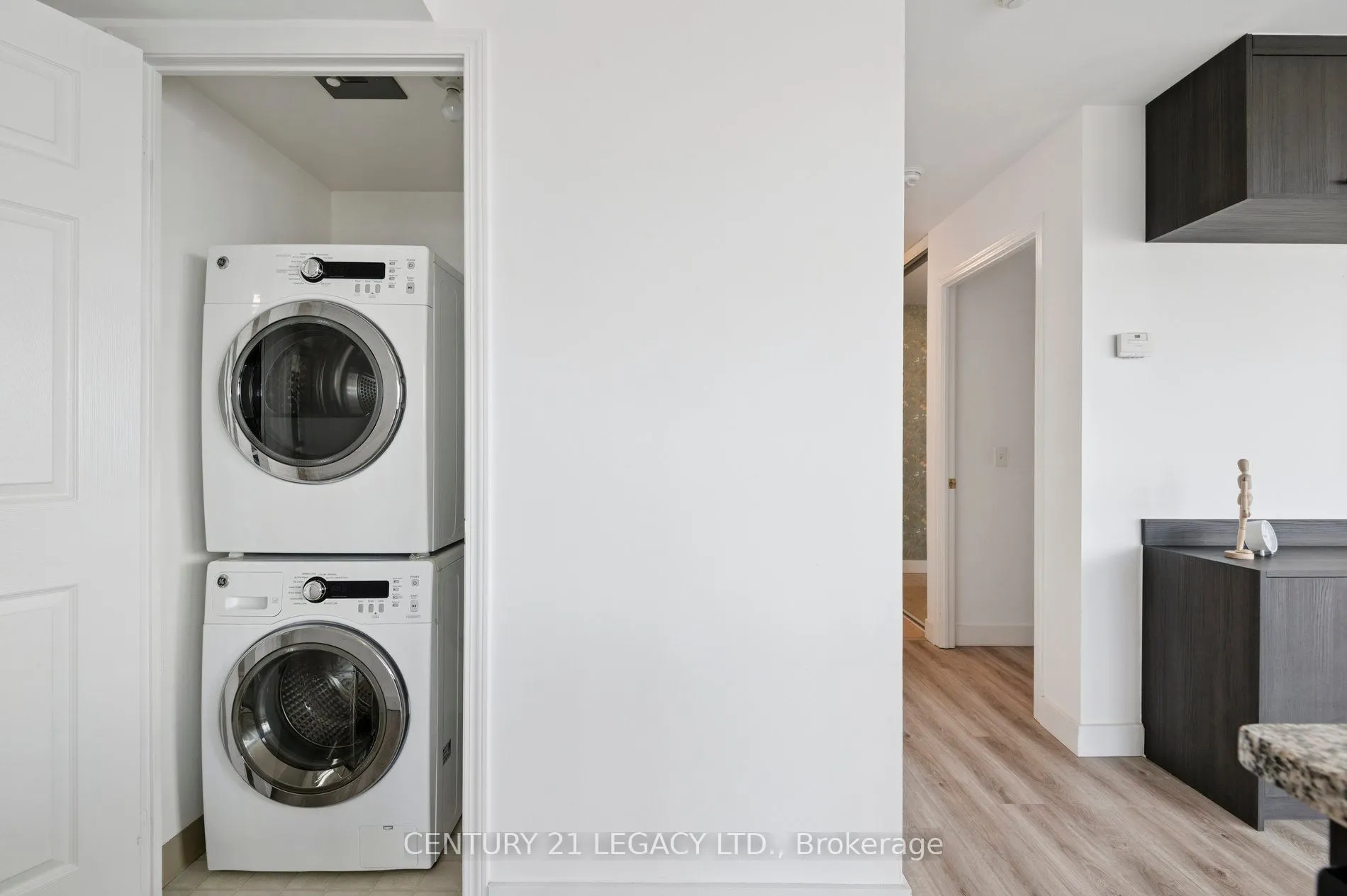 30 Grand Trunk Crescent, #3311