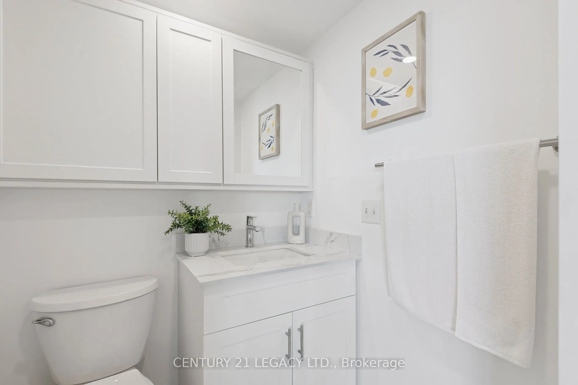 30 Grand Trunk Crescent, #3311