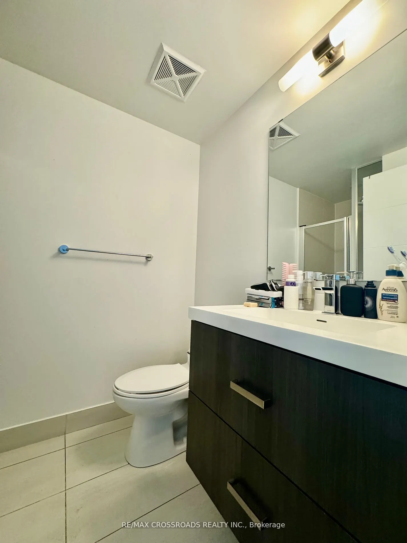 50 WELLESLEY Street E, #3711